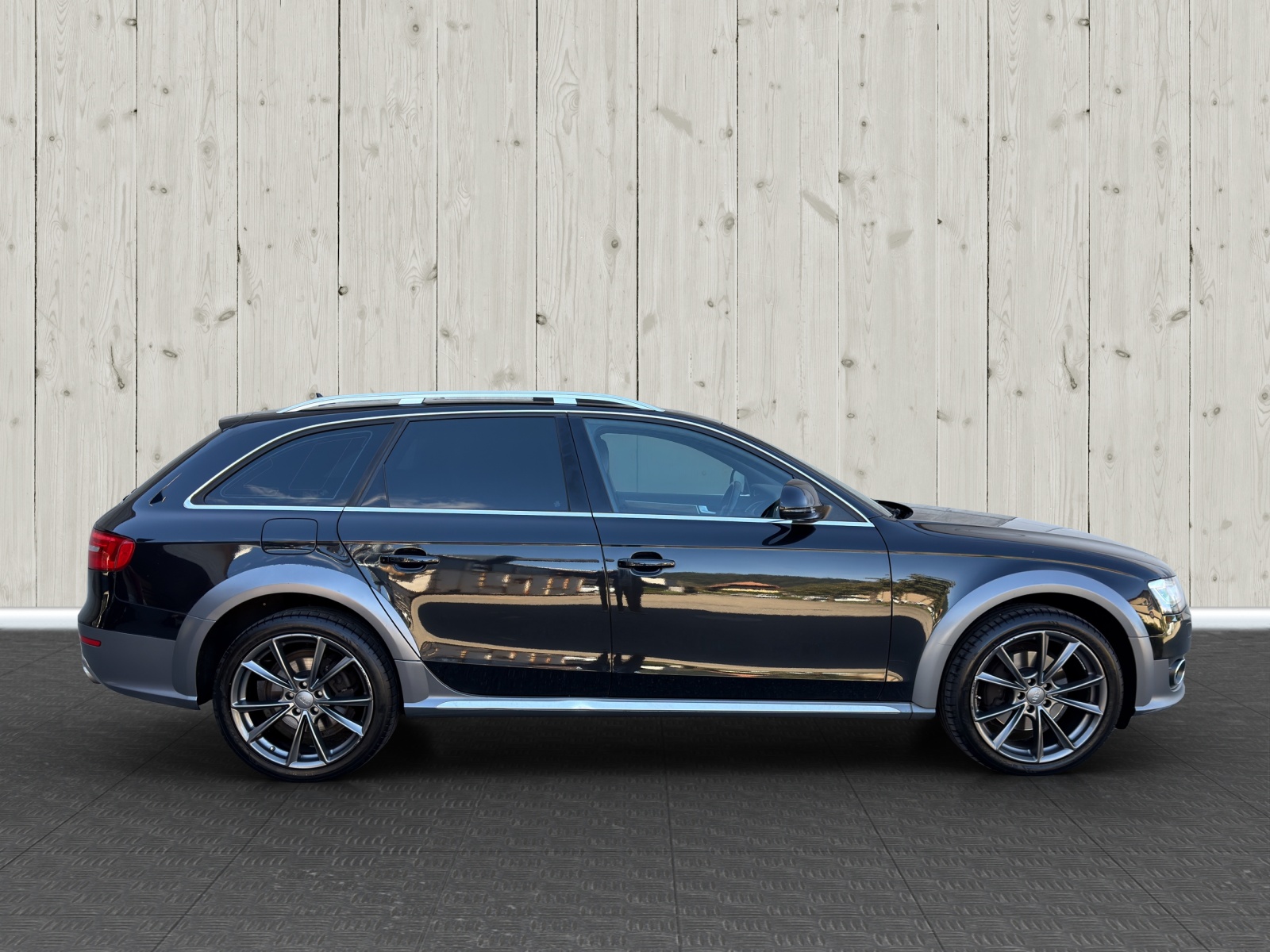 AUDI A4 allroad 3.0 TDI quattro S-tronic-image-7