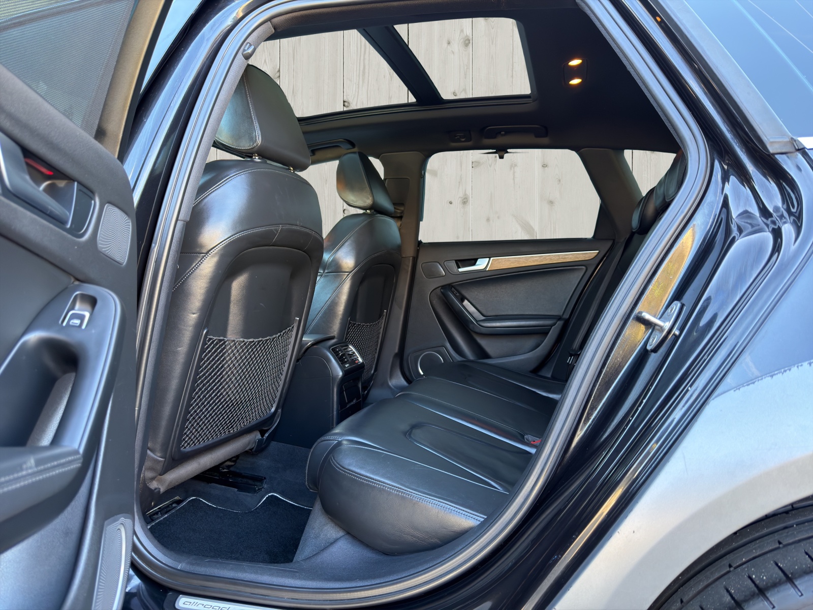 AUDI A4 allroad 3.0 TDI quattro S-tronic-image-14