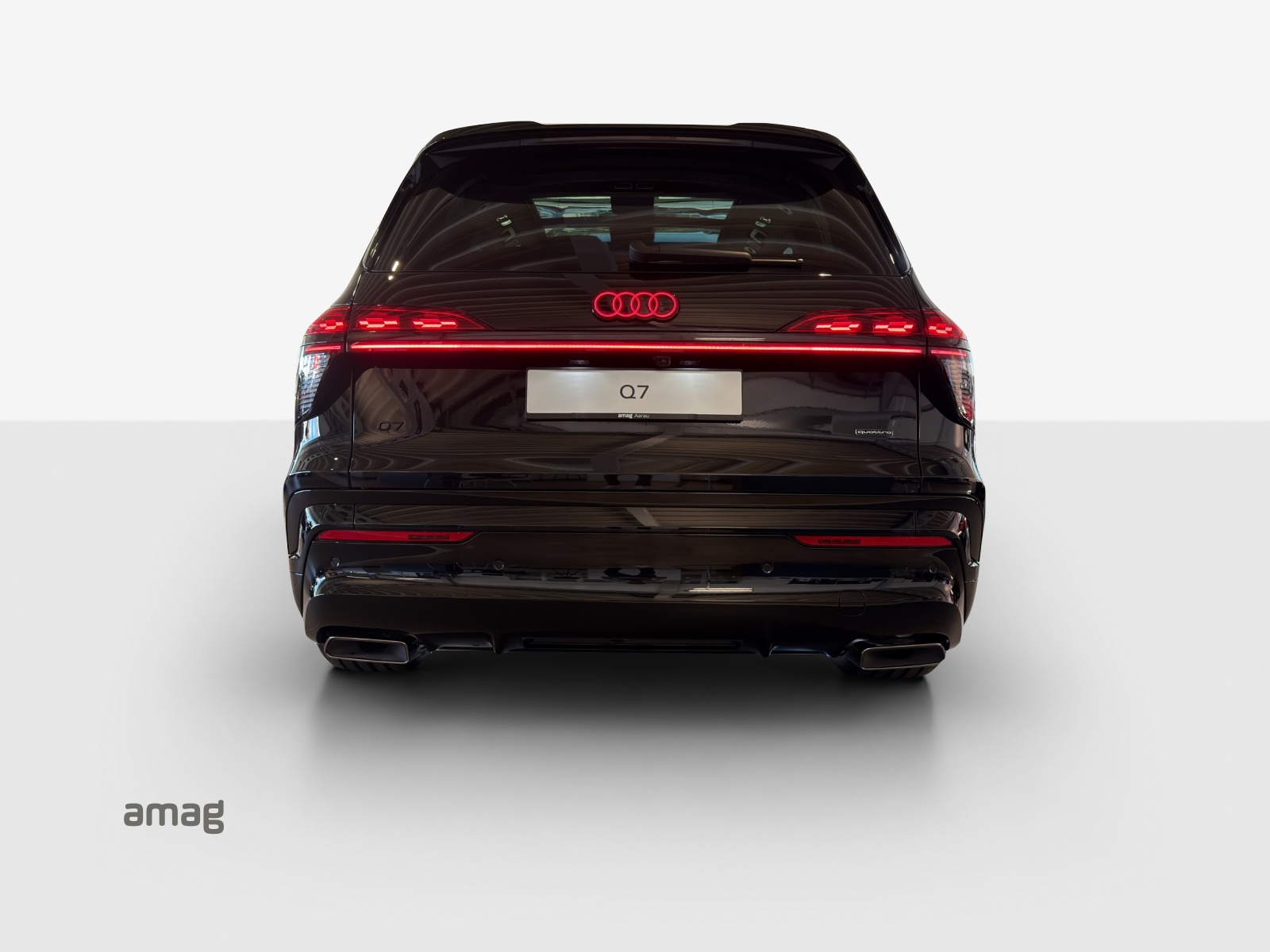 AUDI Q7 SUV TDI quattro 220 kW-showroom-element-3