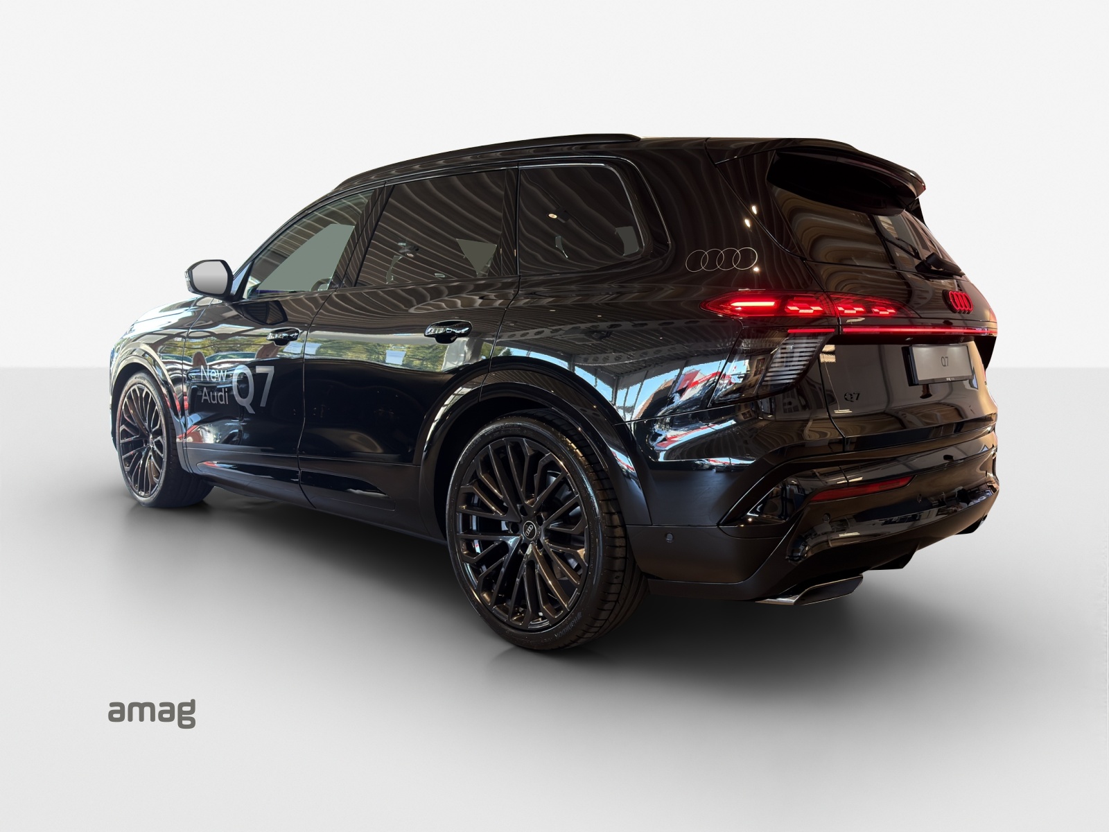 AUDI Q7 SUV TDI quattro 220 kW-image-2