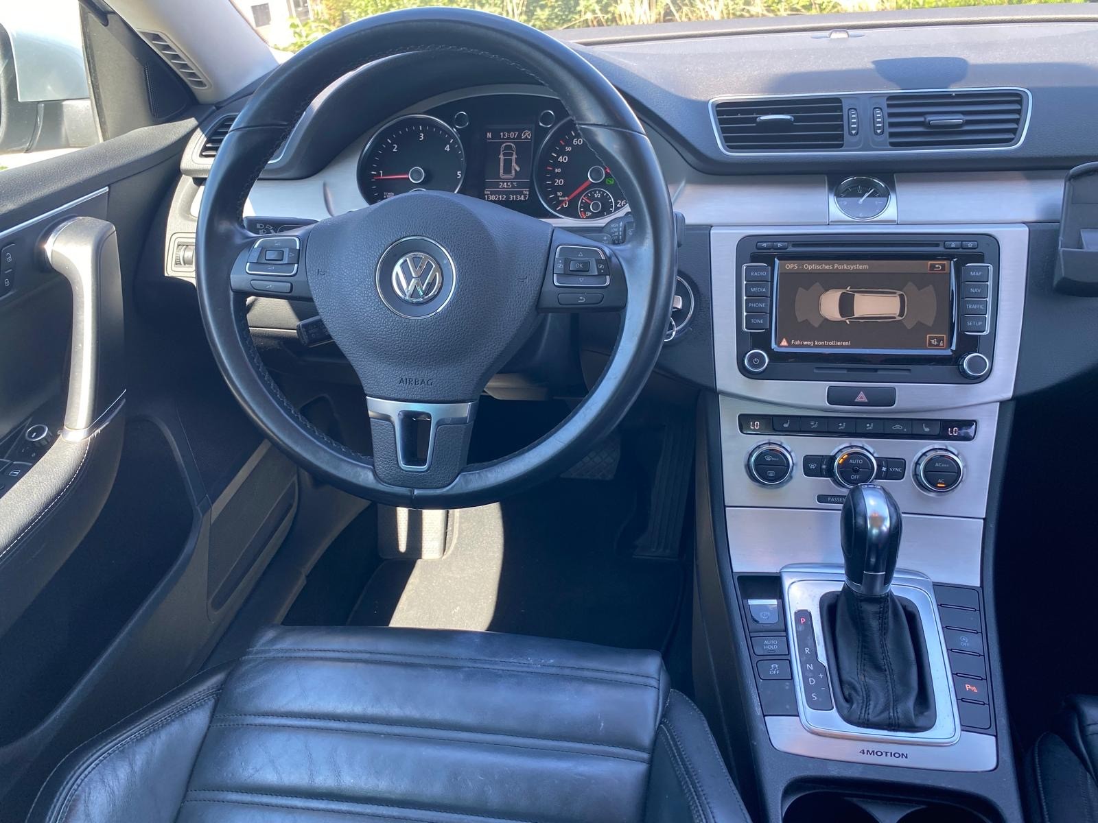 VW Passat Variant 2.0 TDI BMT Highline 4MDSG-image-8