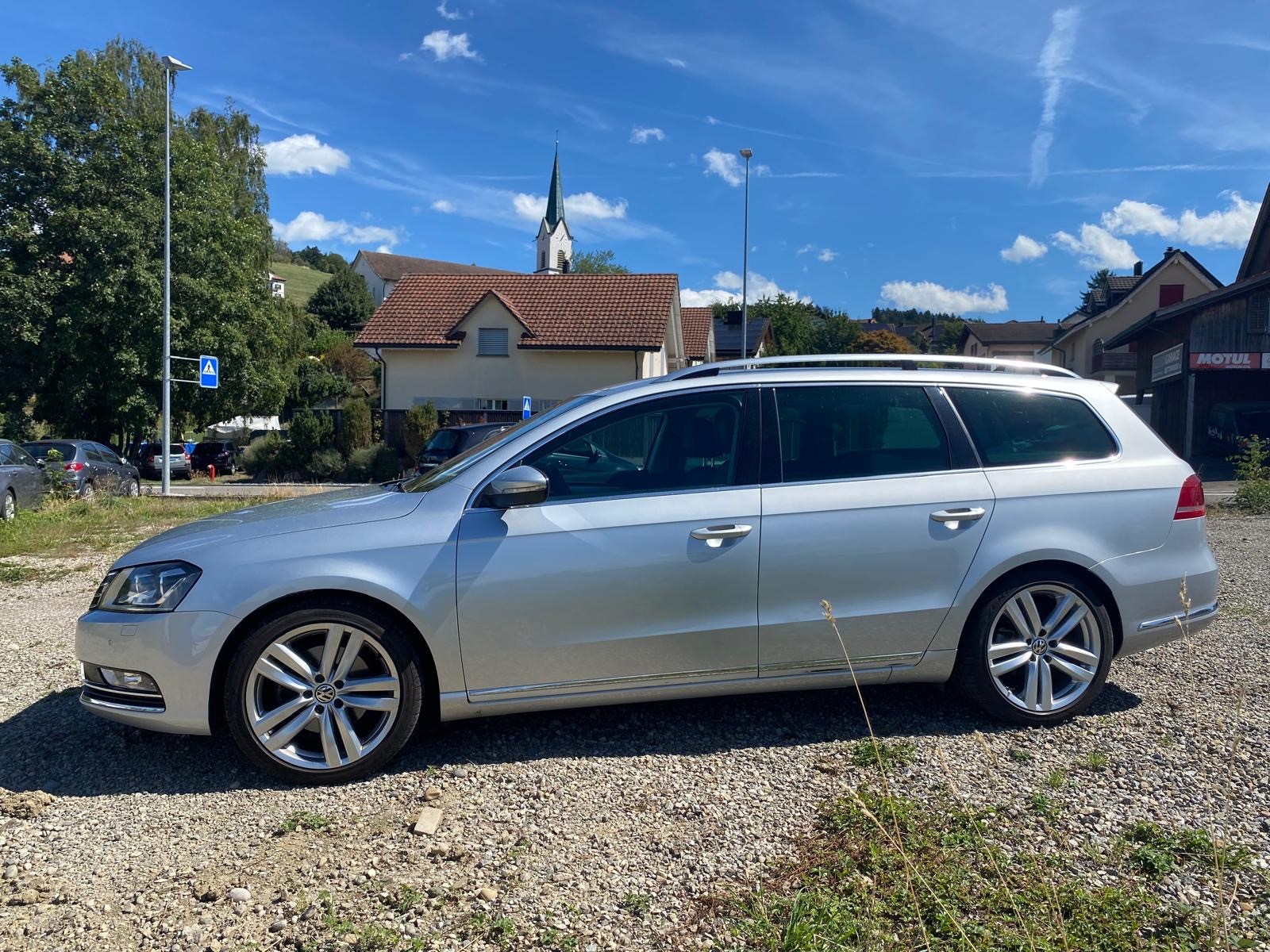 VW Passat Variant 2.0 TDI BMT Highline 4MDSG-image-3