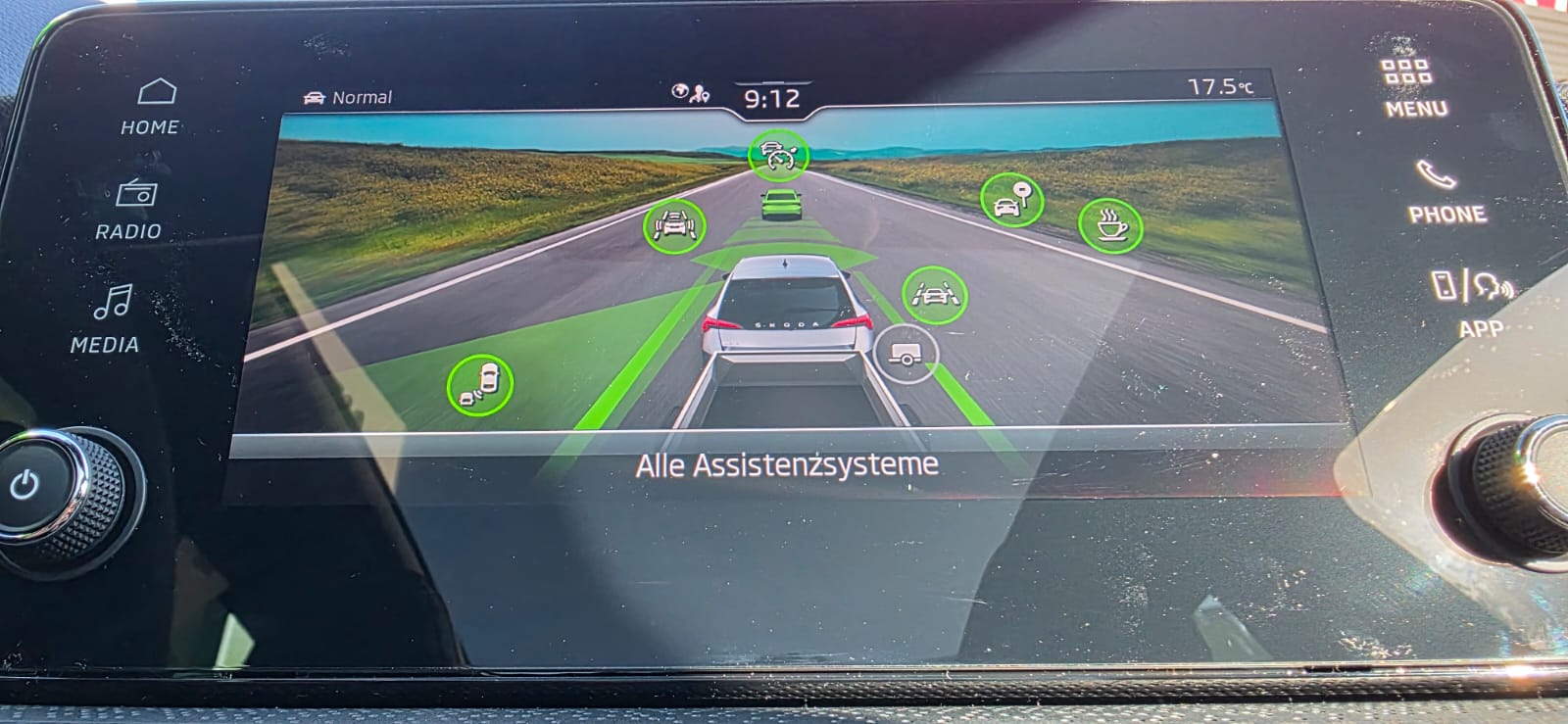 SKODA Scala 1.5 TSI Monte Carlo DSG-image-16