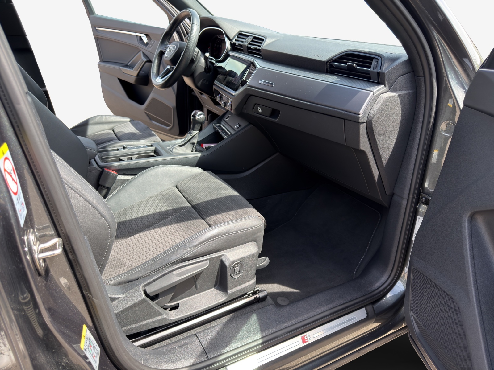 AUDI Q3 Sportback 35 TFSI S line Attraction S-tronic-image-13