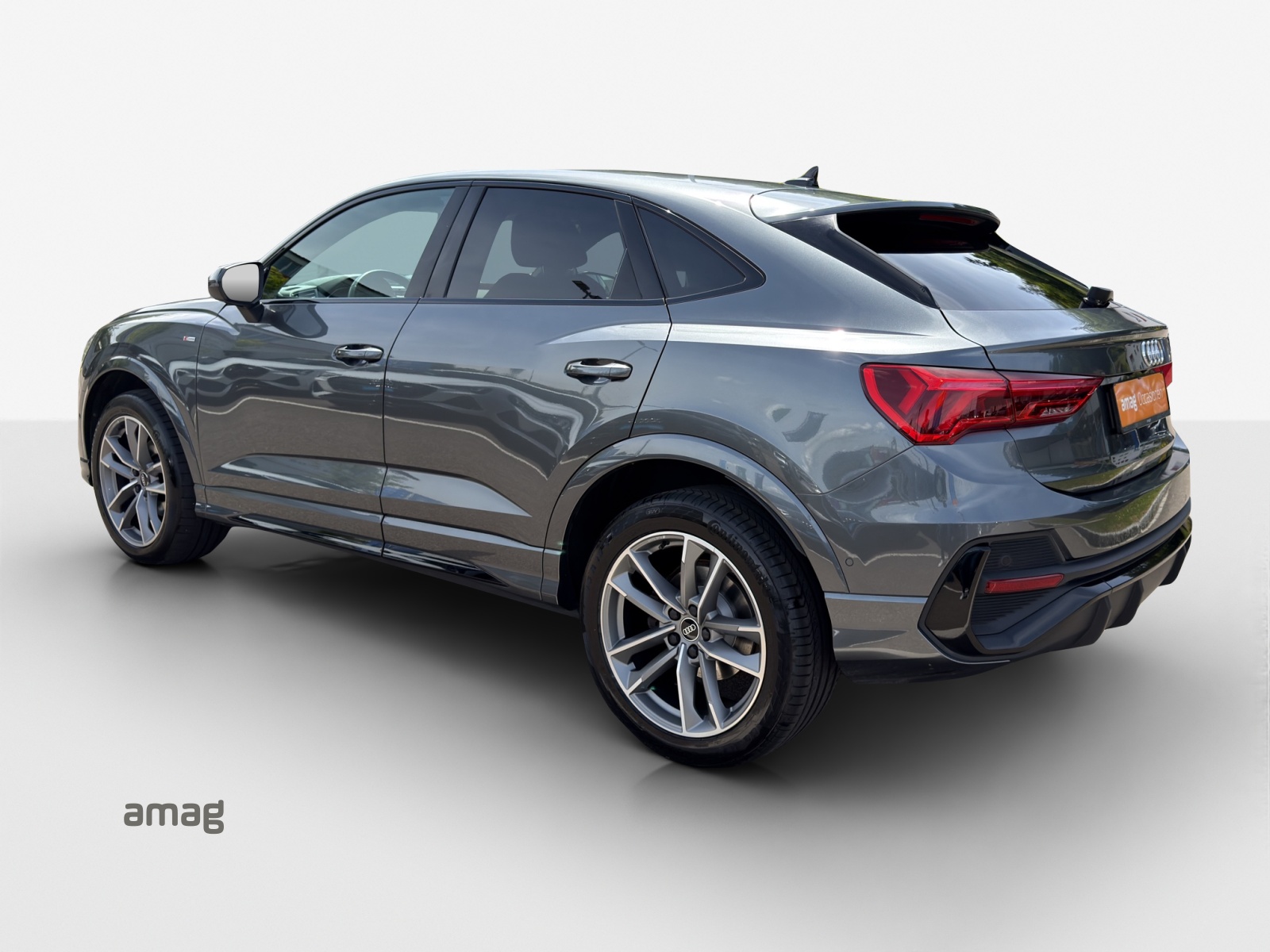 AUDI Q3 Sportback 35 TFSI S line Attraction S-tronic-image-3
