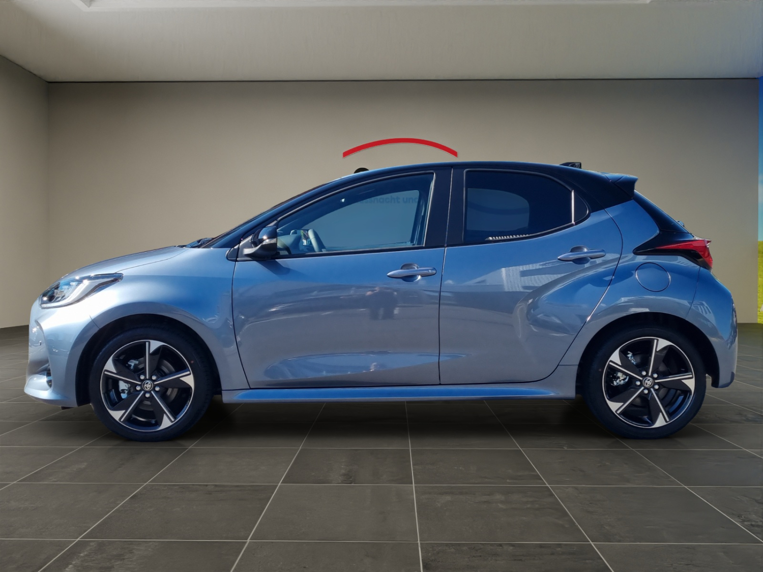 TOYOTA Yaris 1.5 VVT-i HSD Premium-image-1