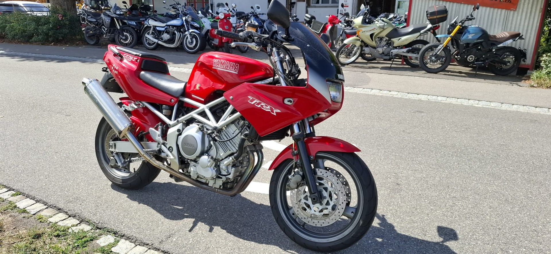 YAMAHA TRX 850-image-1