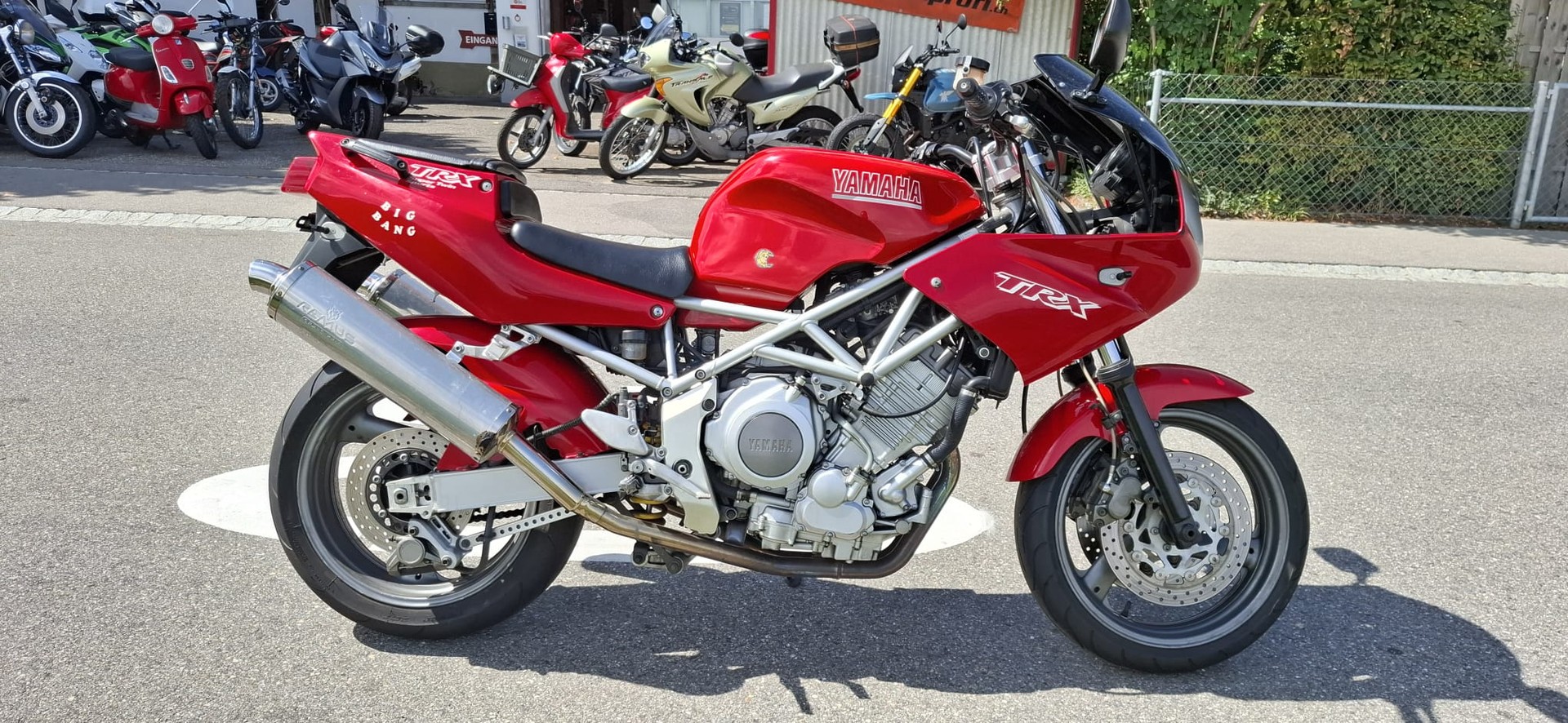 YAMAHA TRX 850