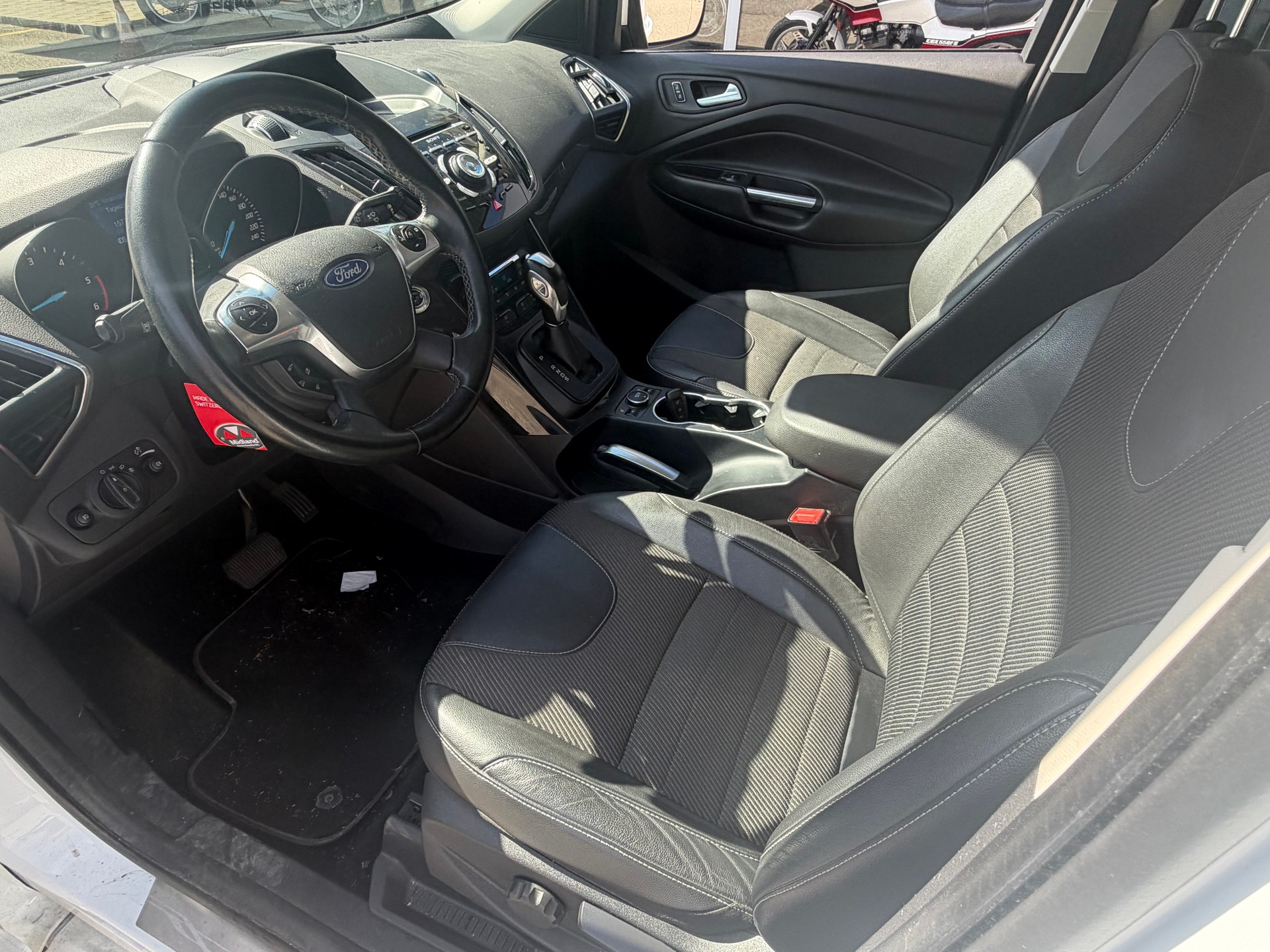 FORD Kuga 2.0 TDCi Titanium S 4WD-image-7