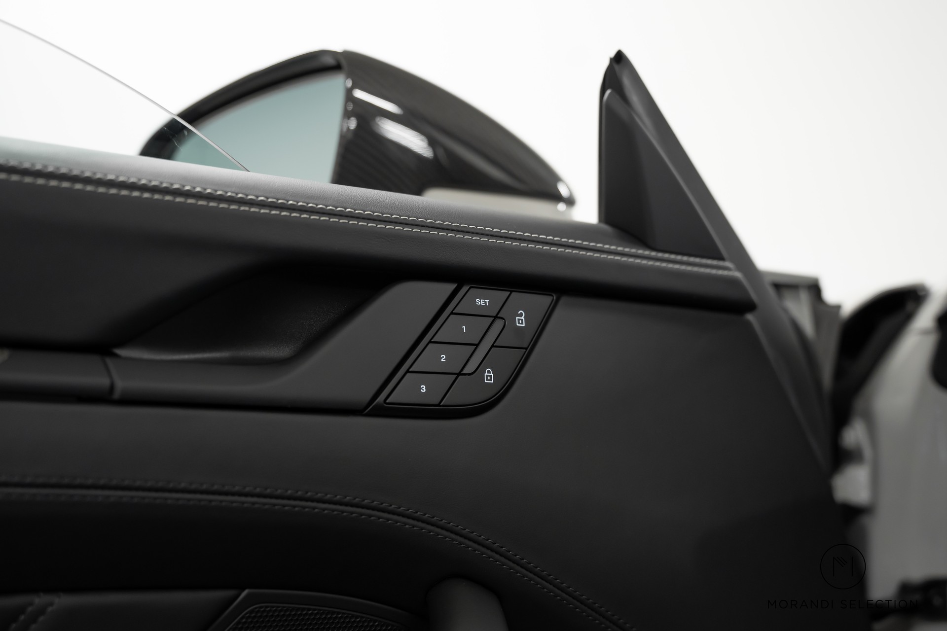 PORSCHE 911 Cabriolet 3.6 Carrera 4 GTS PDK-image-23