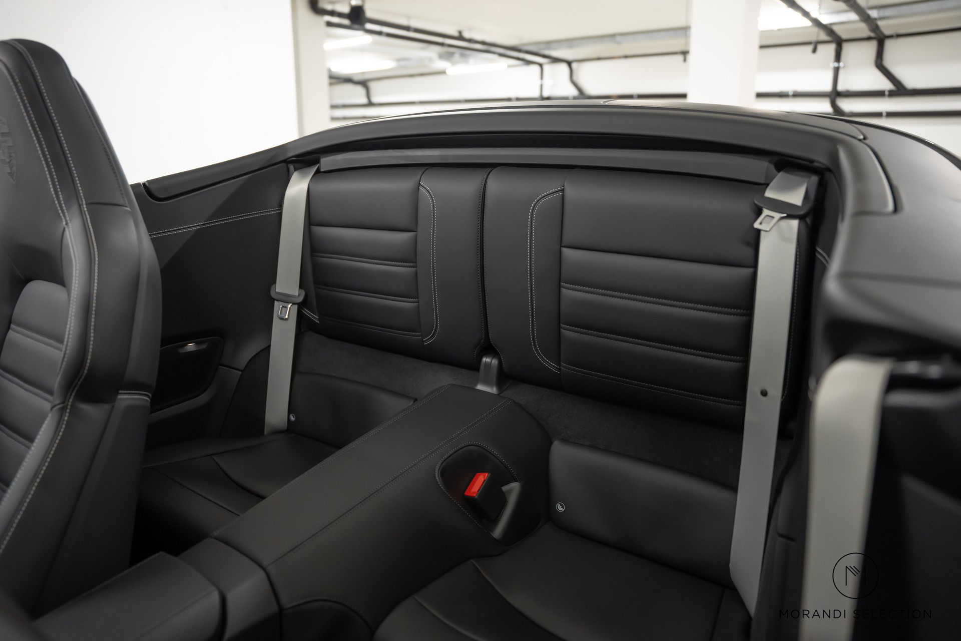 PORSCHE 911 Cabriolet 3.6 Carrera 4 GTS PDK-image-18