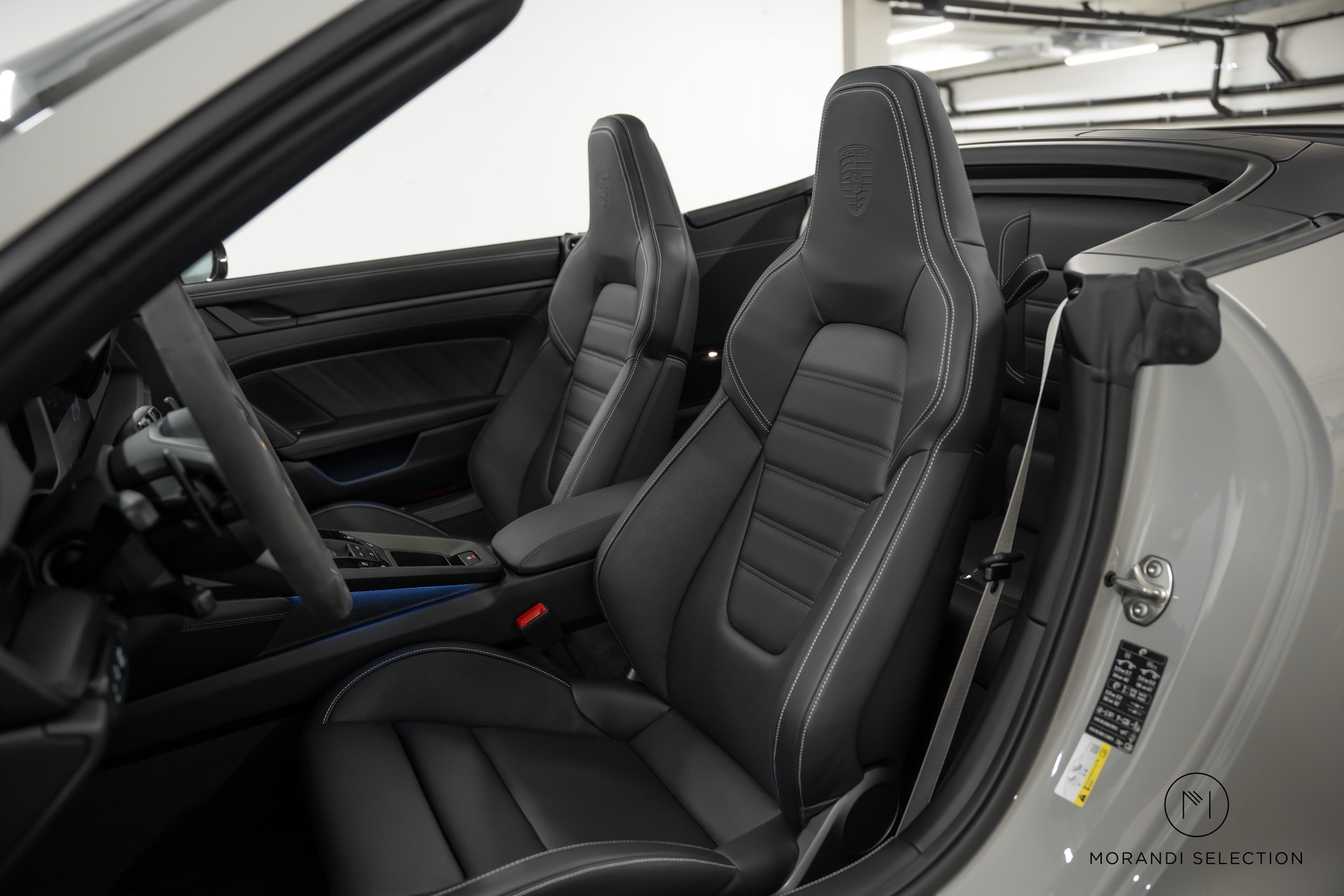 PORSCHE 911 Cabriolet 3.6 Carrera 4 GTS PDK-image-16