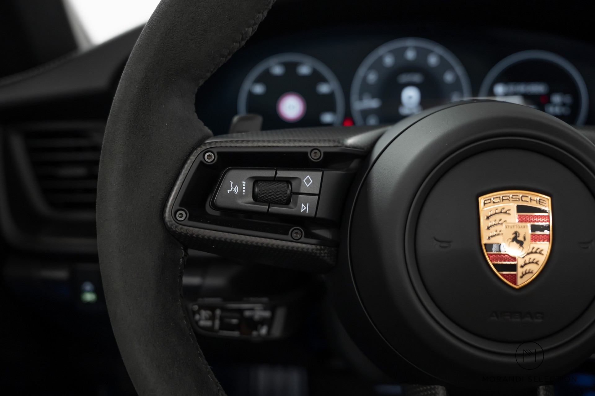 PORSCHE 911 Cabriolet 3.6 Carrera 4 GTS PDK-image-28