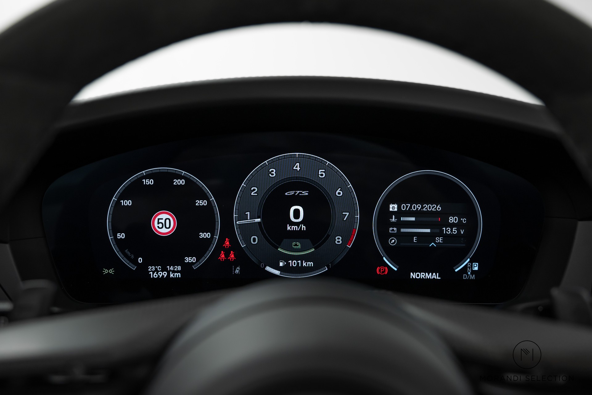 PORSCHE 911 Cabriolet 3.6 Carrera 4 GTS PDK-image-31