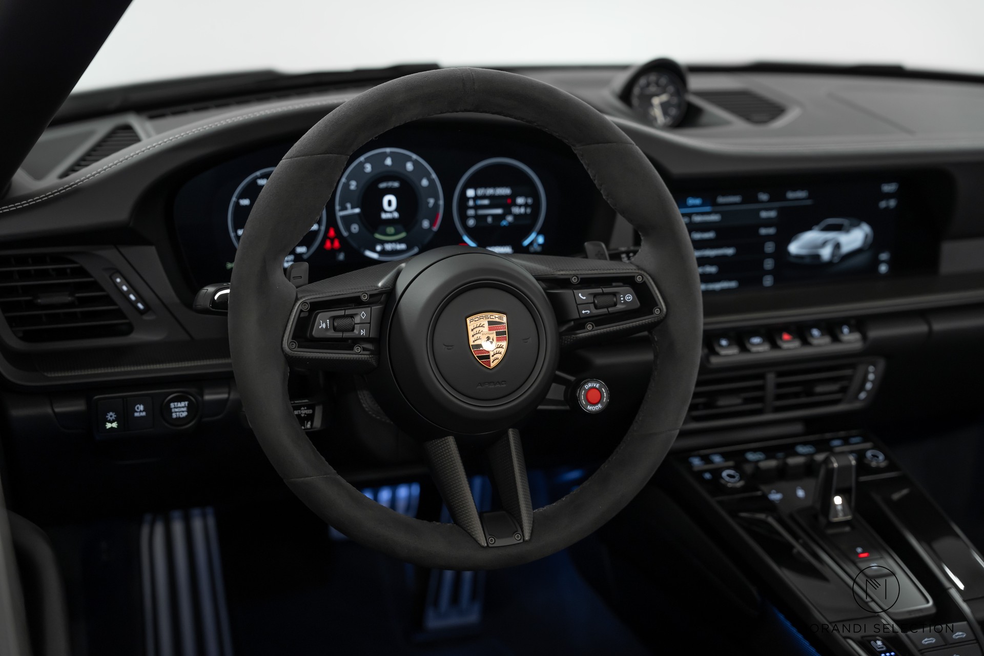 PORSCHE 911 Cabriolet 3.6 Carrera 4 GTS PDK-image-25