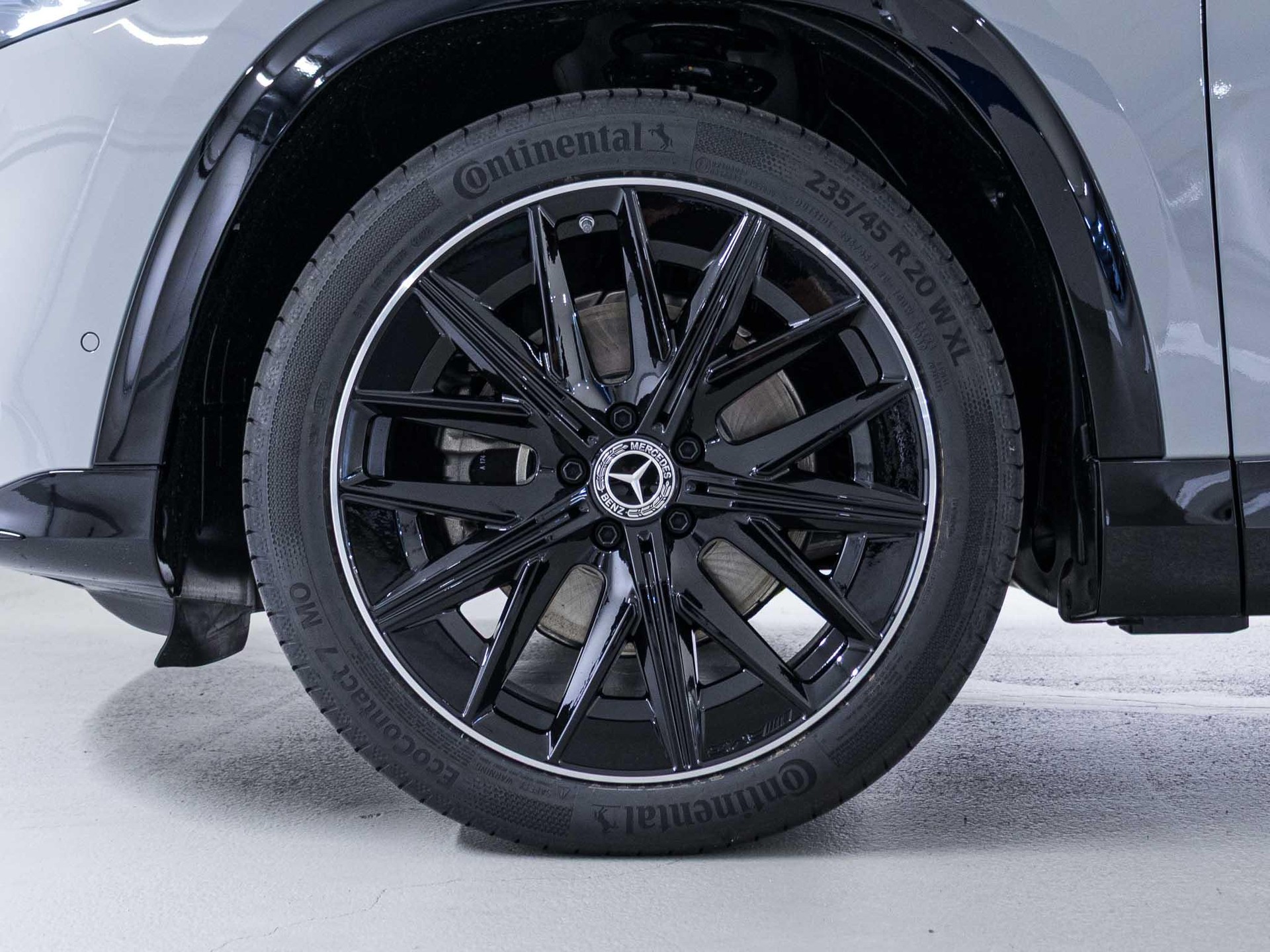 MERCEDES-BENZ GLB 220 4MATIC-image-14
