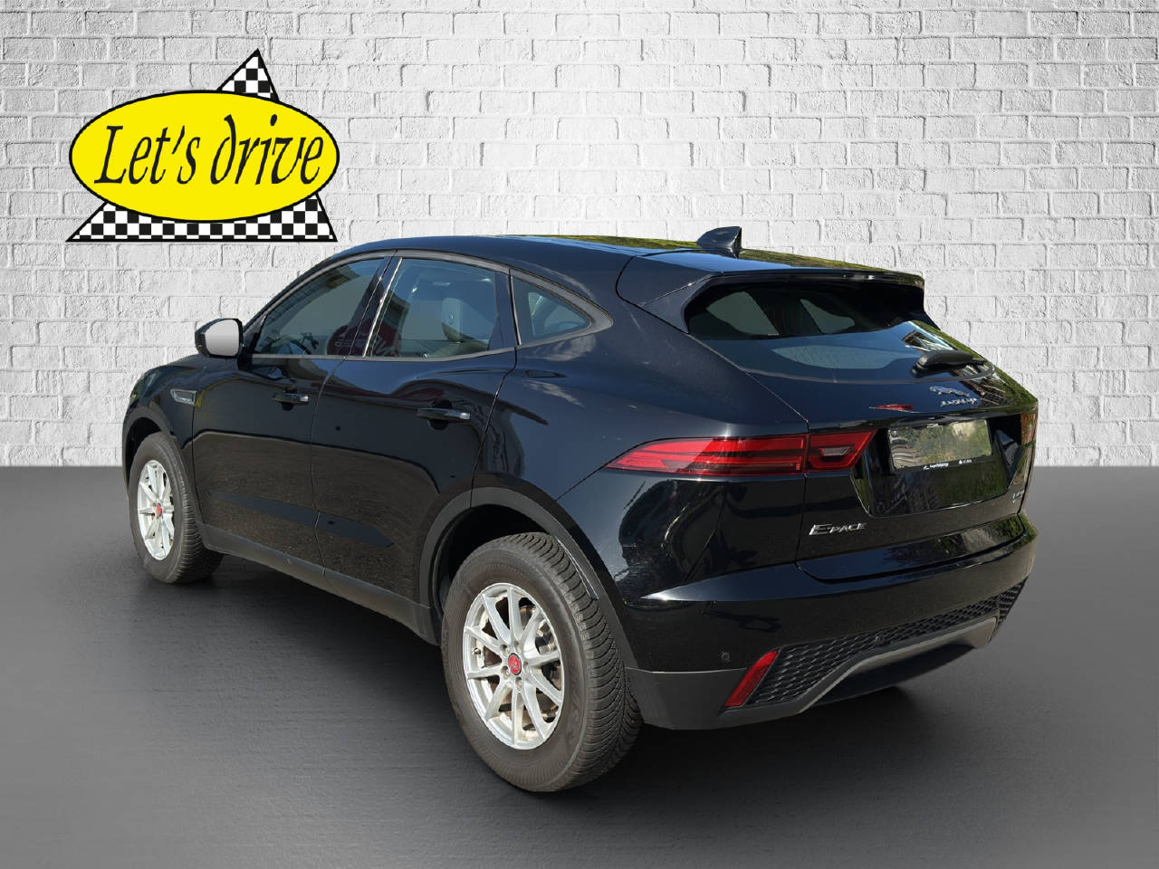 JAGUAR E-Pace 2.0 D 150 AWD-showroom-element-3