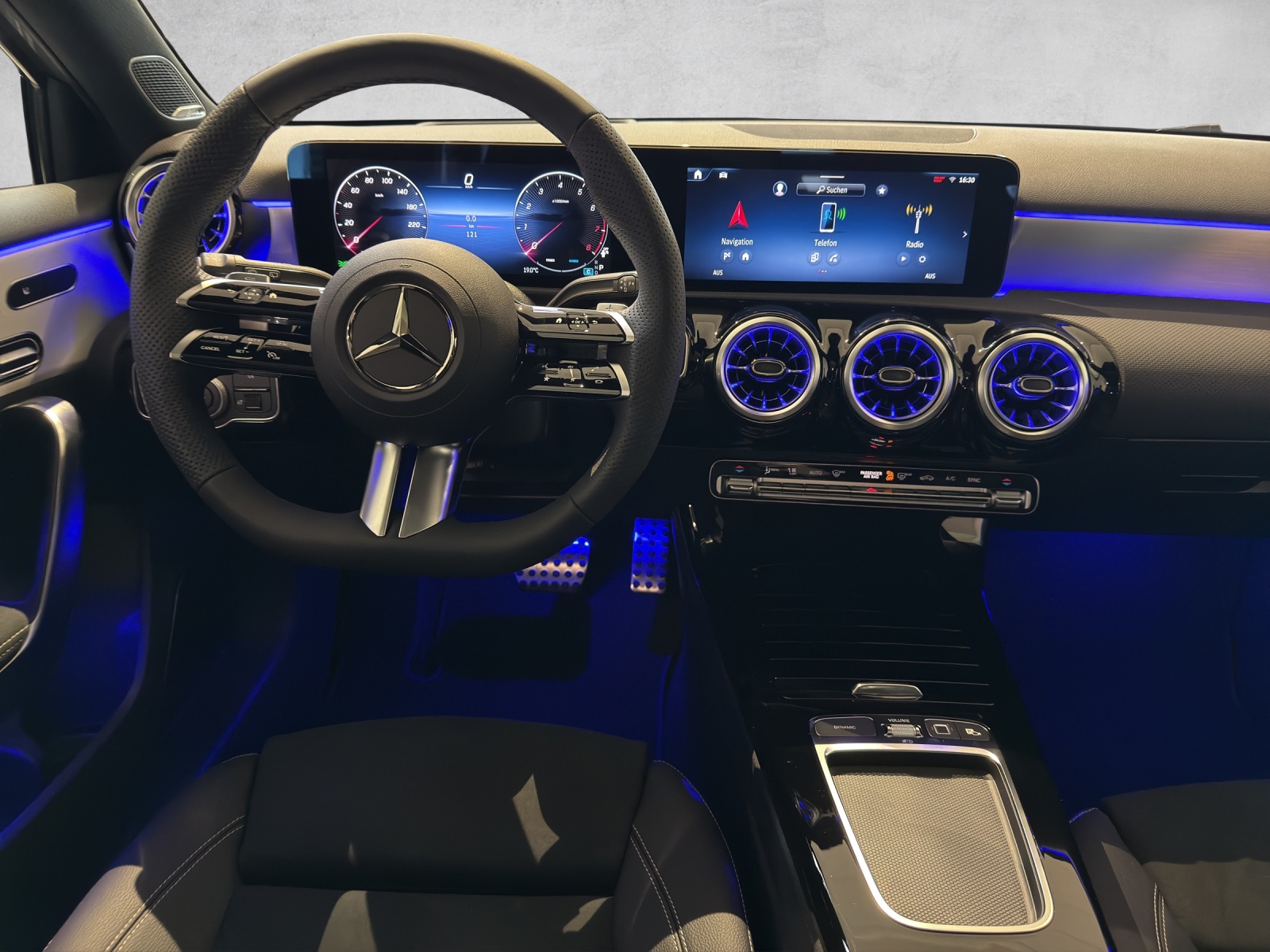 MERCEDES-BENZ A 250 4M AMG W177 "Special Edition"-image-3