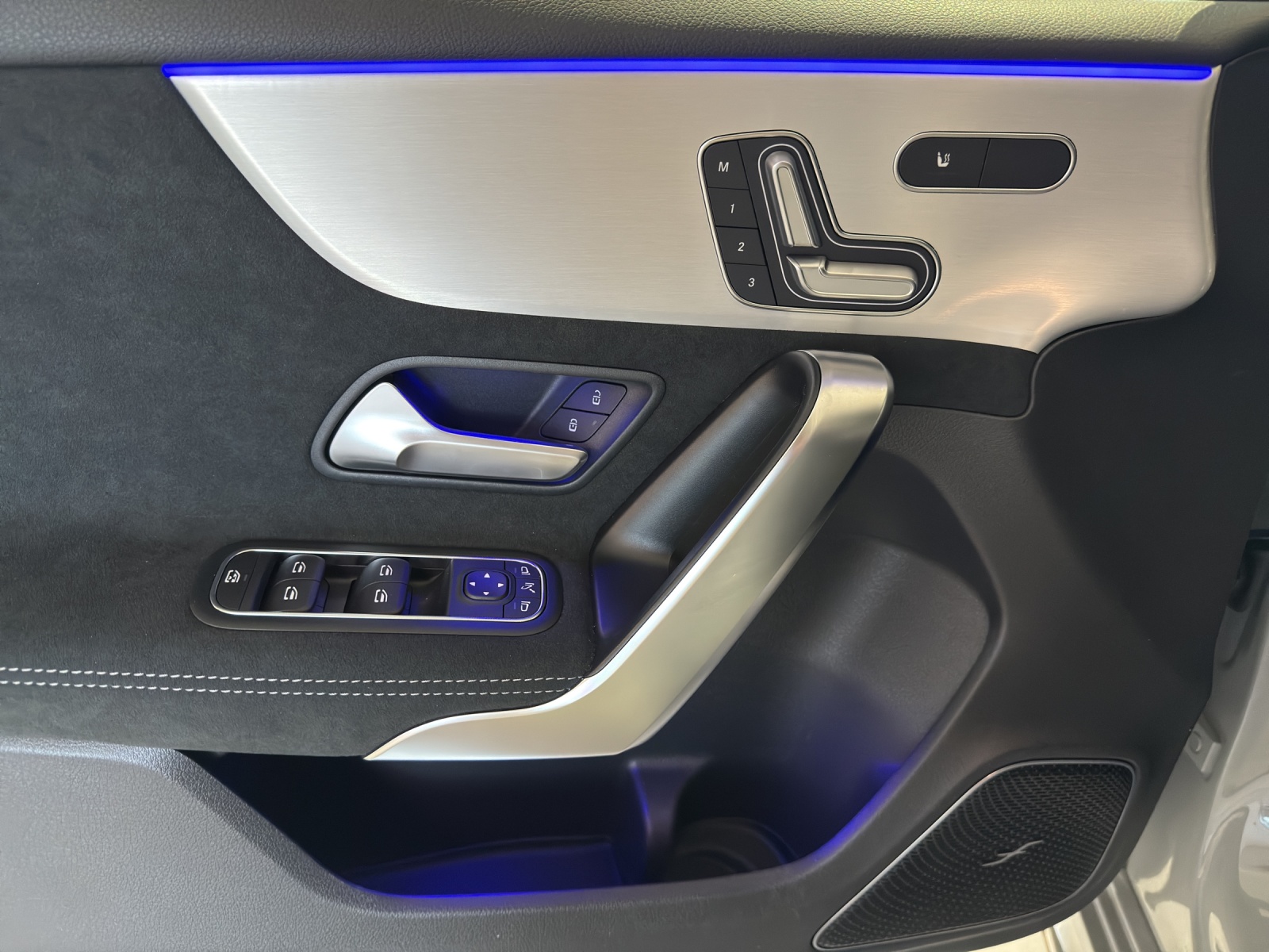 MERCEDES-BENZ A 250 4M AMG W177 "Special Edition"-image-14