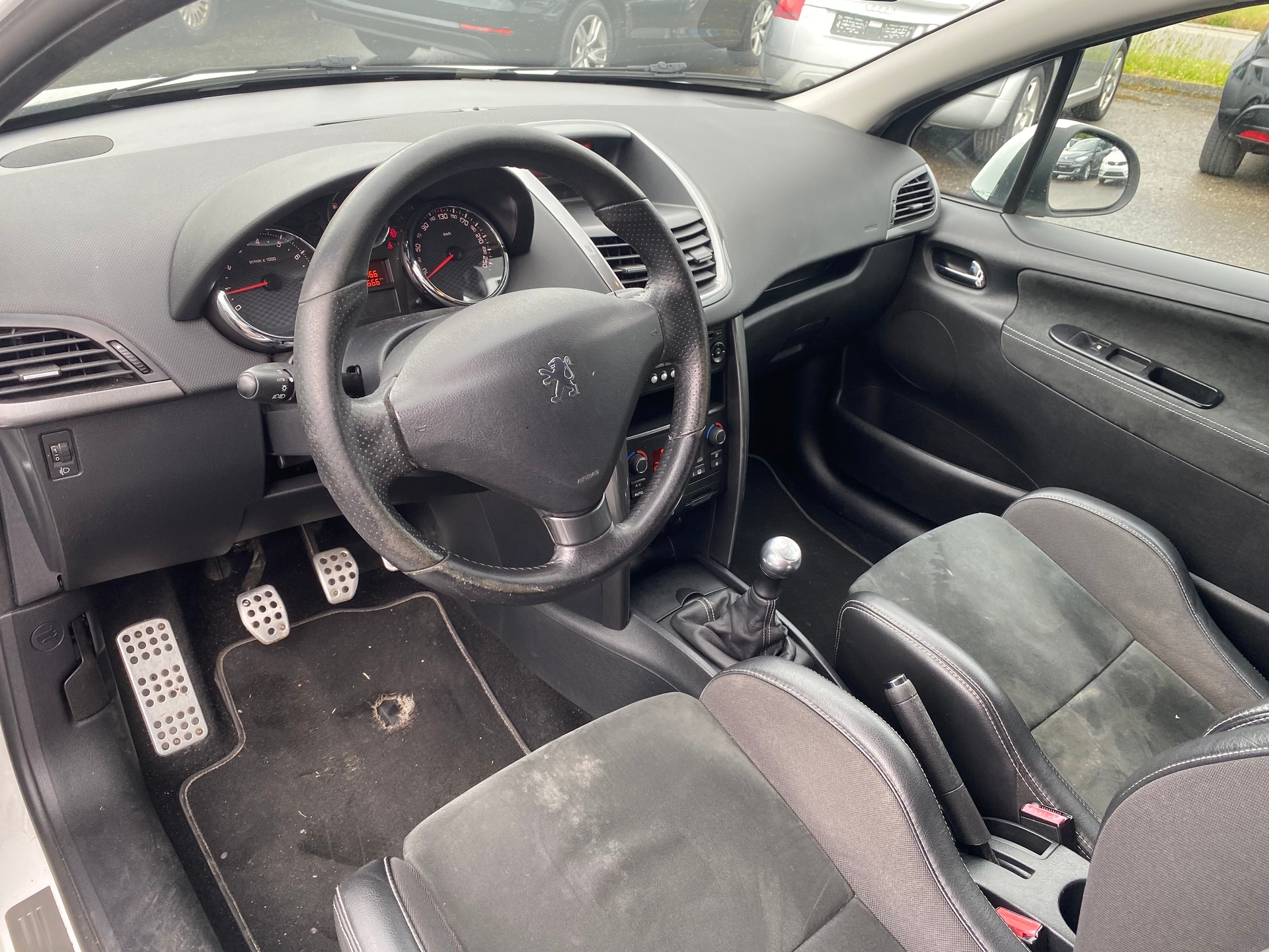SUBARU Impreza 1.6-image-11