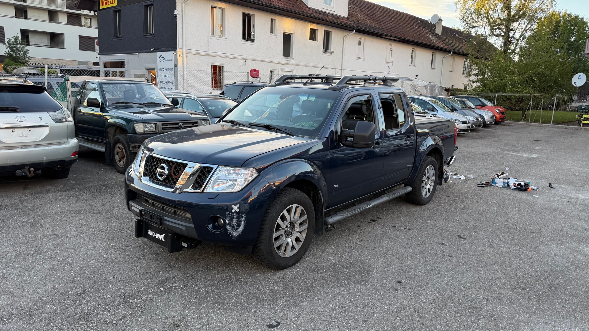 NISSAN Navara V6 Double Cab LE 3.0 dCi 4WD Automat-image-0