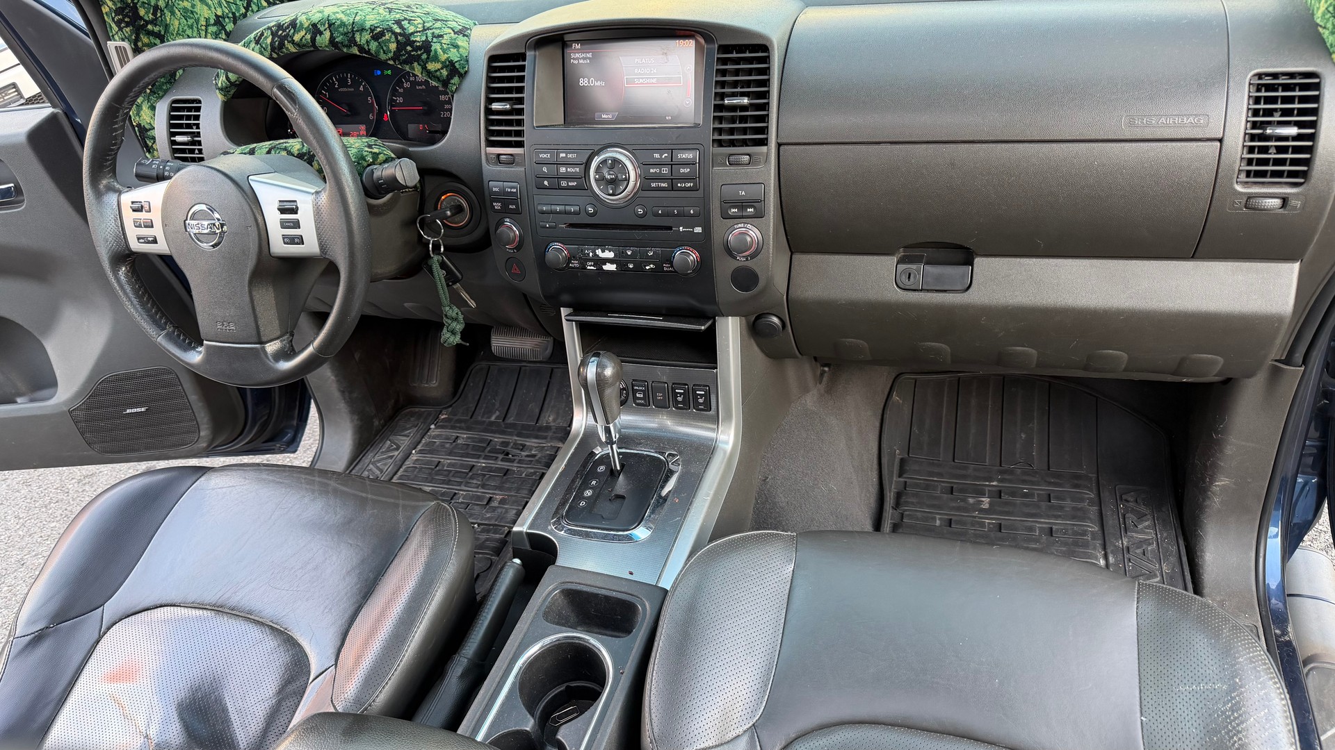 NISSAN Navara V6 Double Cab LE 3.0 dCi 4WD Automat-image-7