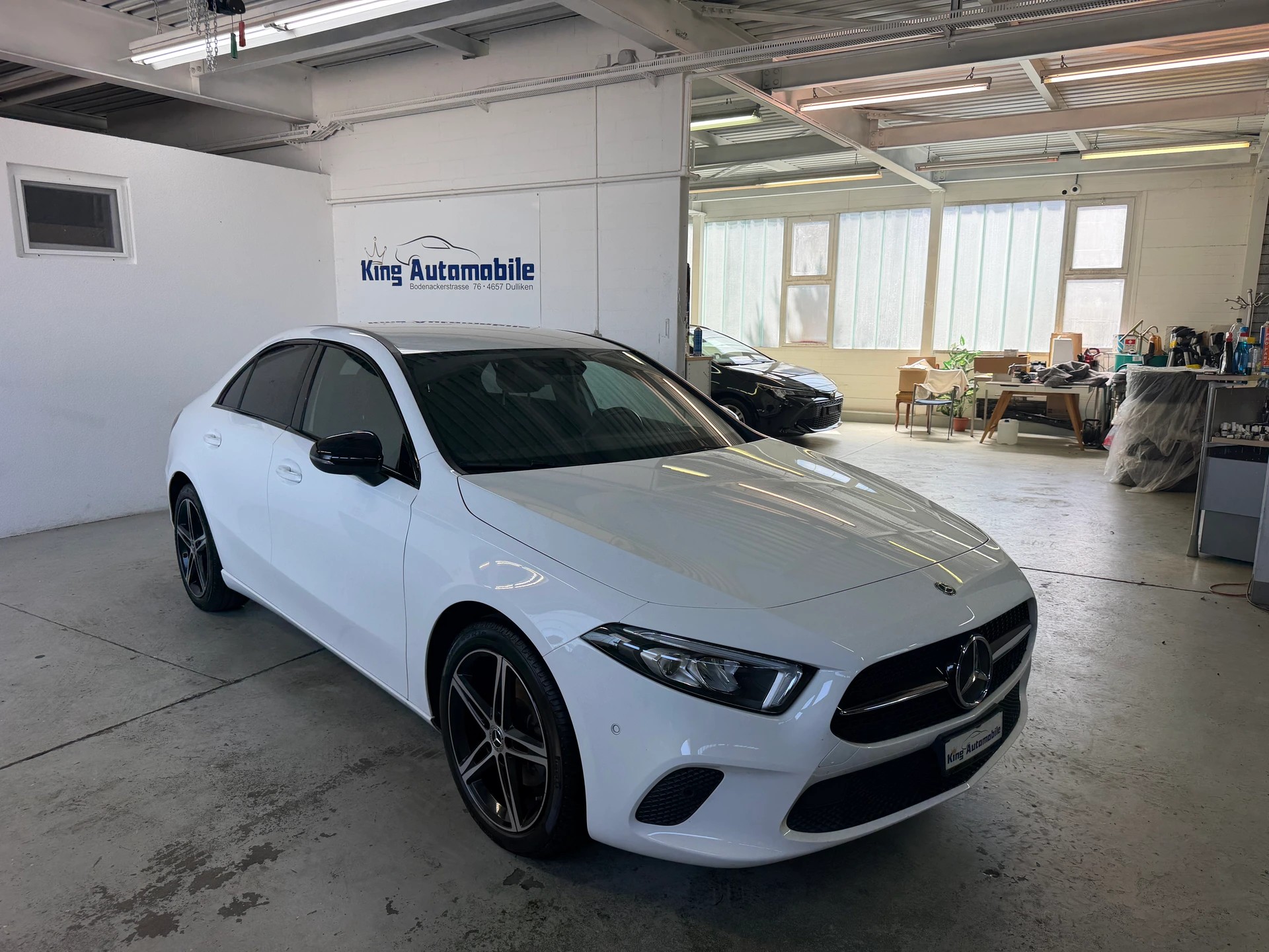 MERCEDES-BENZ A 200 Progressive 7G-DCT | Limousine | Frisch MFK | Ab Service | Navi | RF-Kamera-image-0