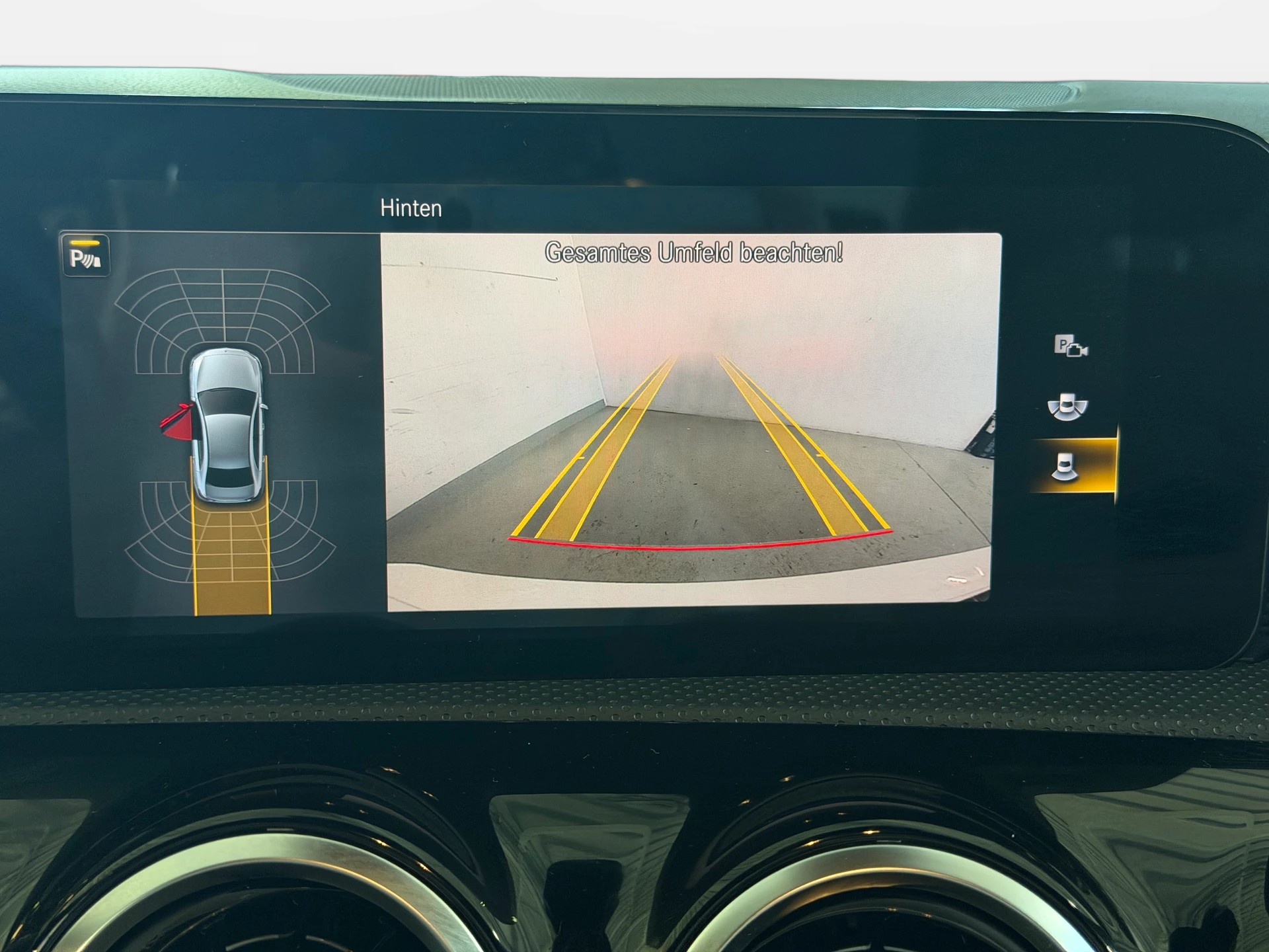 MERCEDES-BENZ A 200 Progressive 7G-DCT | Limousine | Frisch MFK | Ab Service | Navi | RF-Kamera-image-20