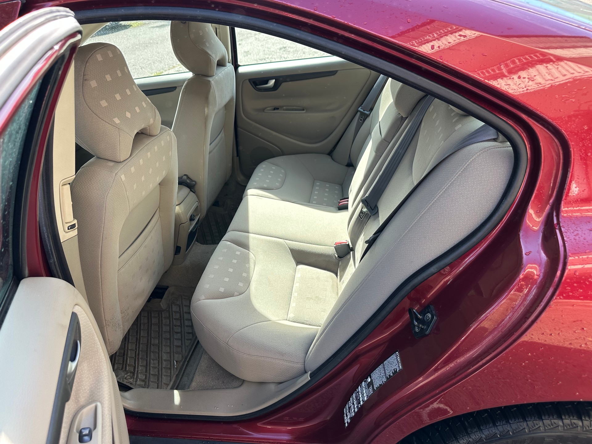 VOLVO S60 2.5T AWD-image-5