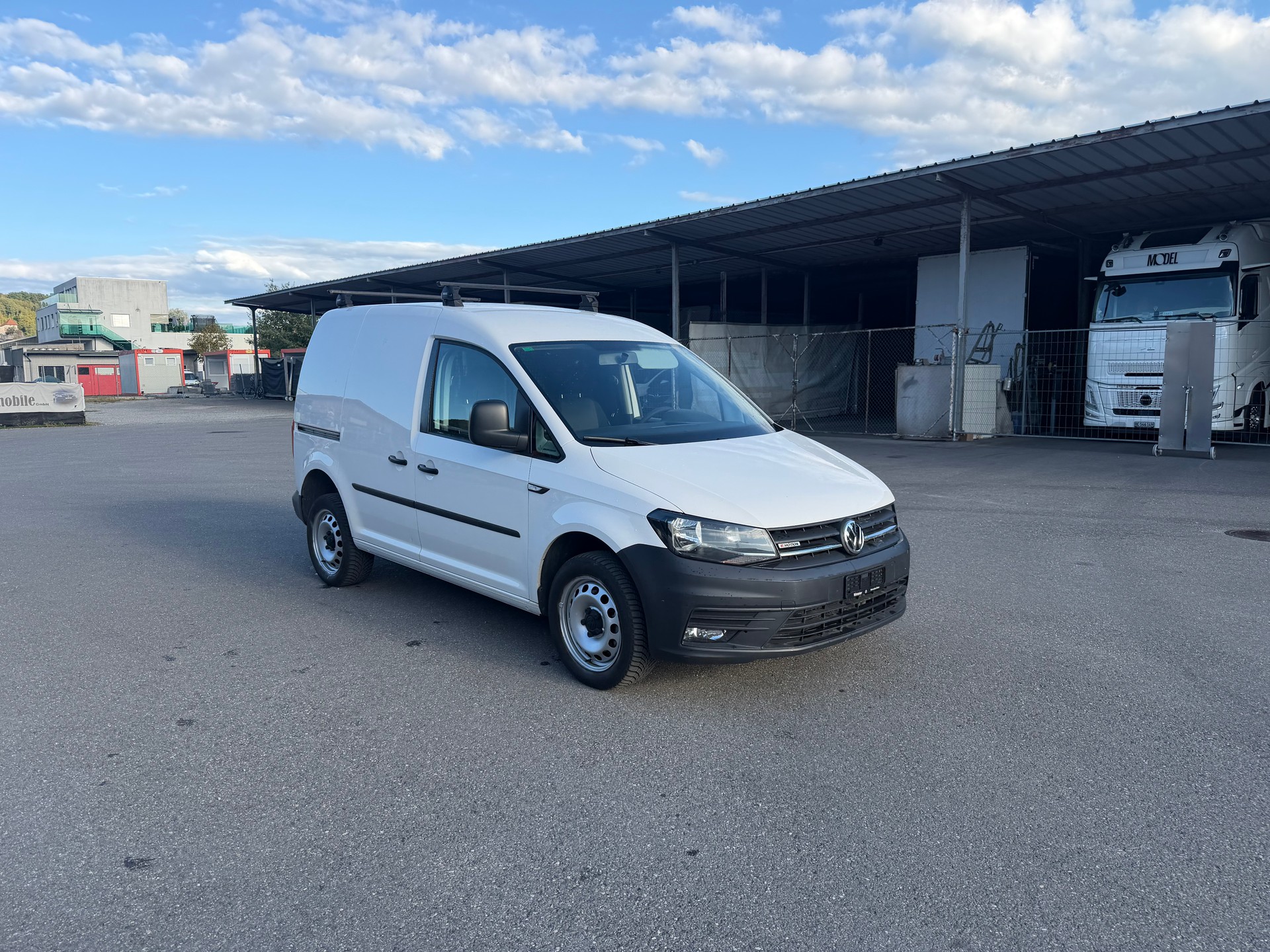 VW Caddy 2.0 TDI 4Motion-image-0