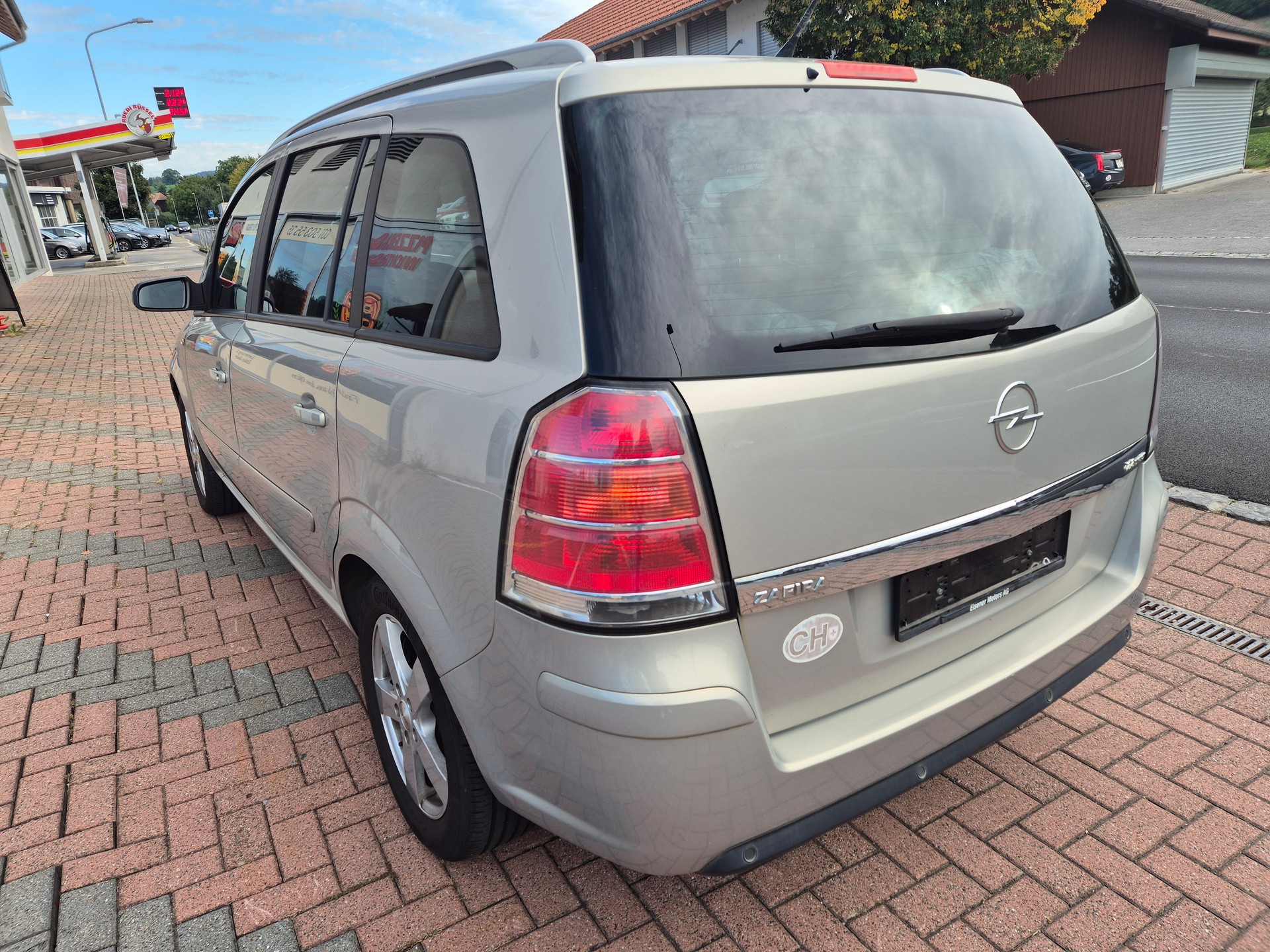 OPEL Zafira 2.2i 16V Enjoy-image-2
