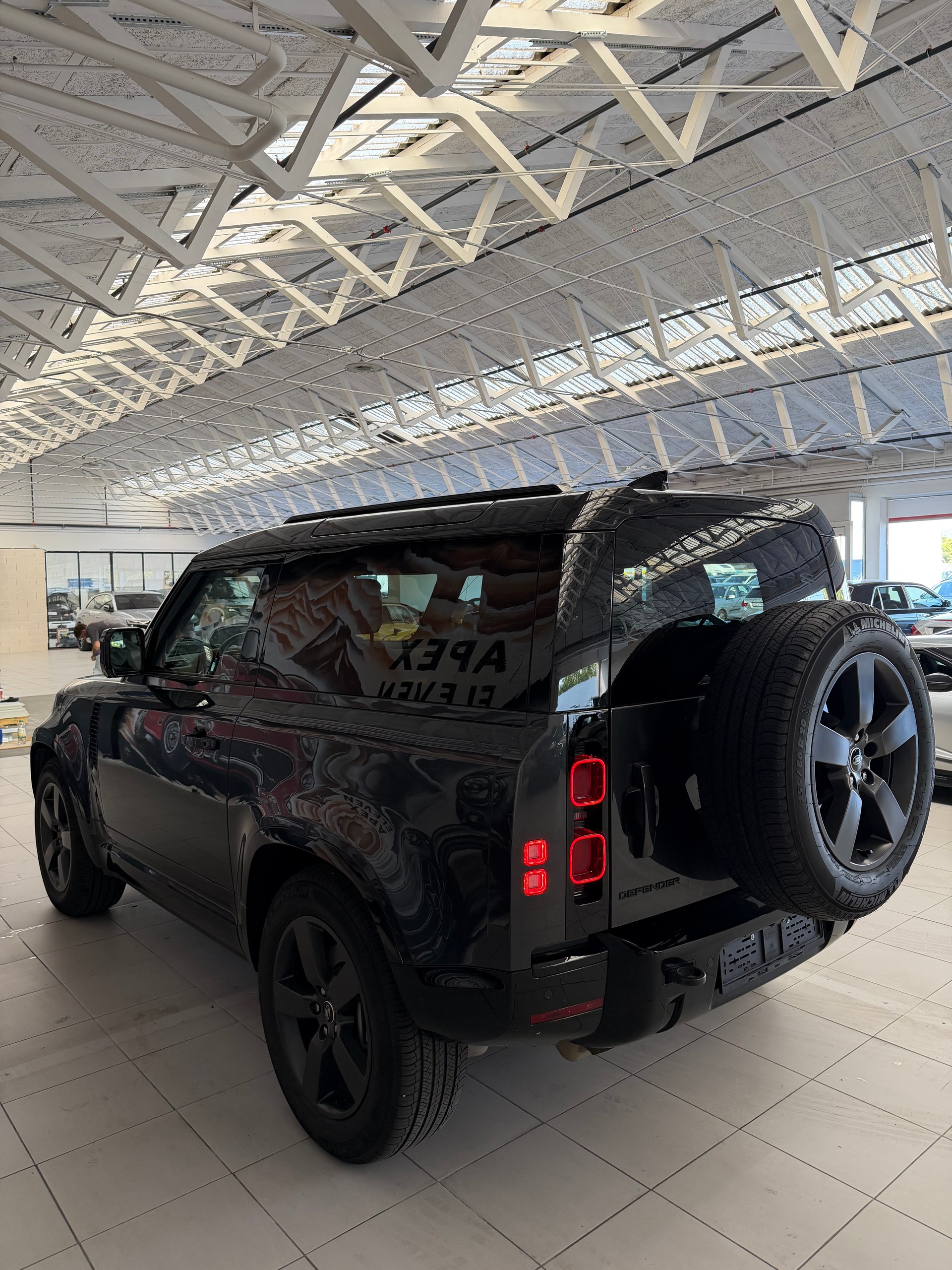 LAND ROVER Defender 90 P400 I6 HSE 3.0 AT8 XDynamic-image-5