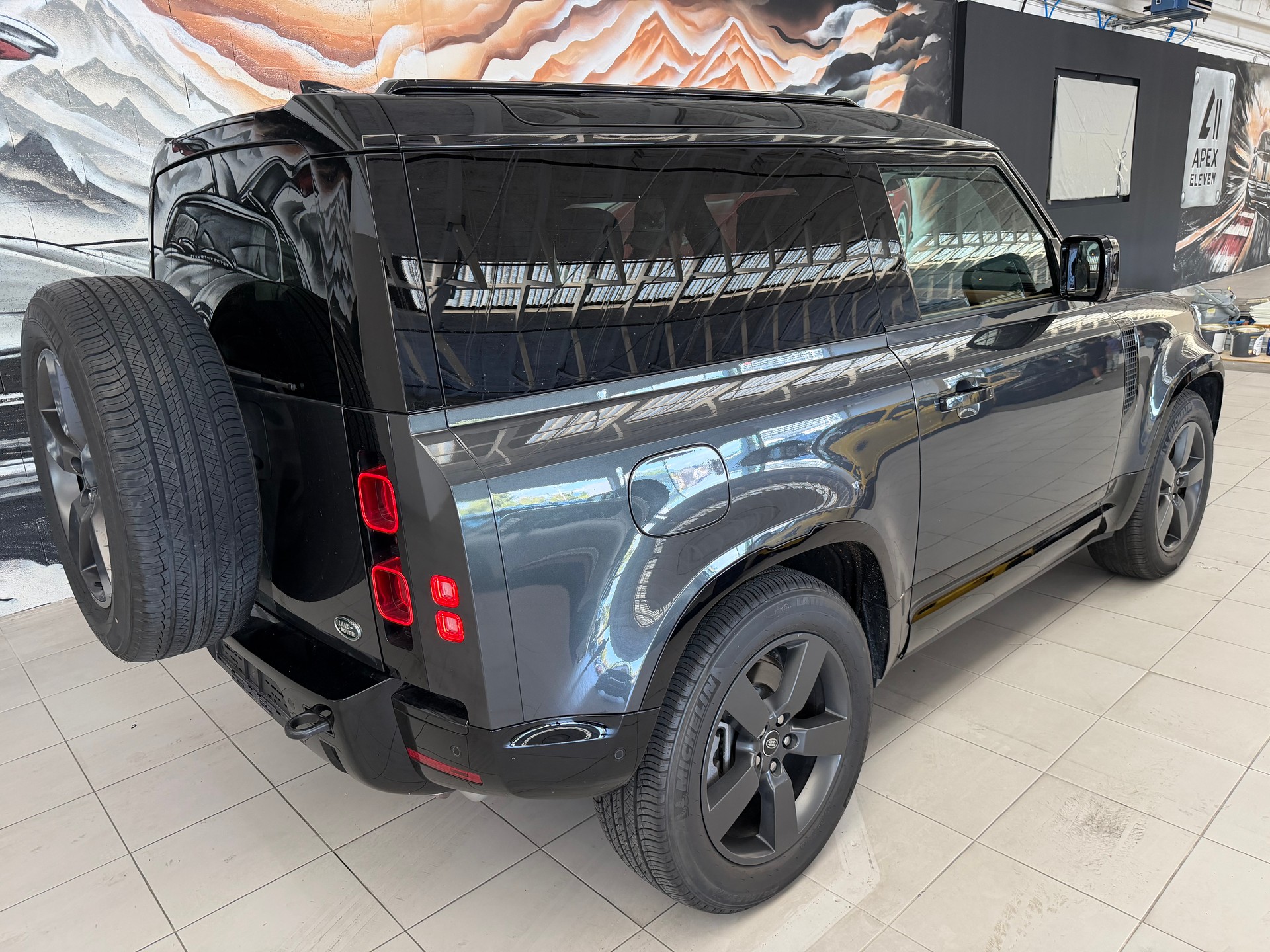 LAND ROVER Defender 90 P400 I6 HSE 3.0 AT8 XDynamic-image-4