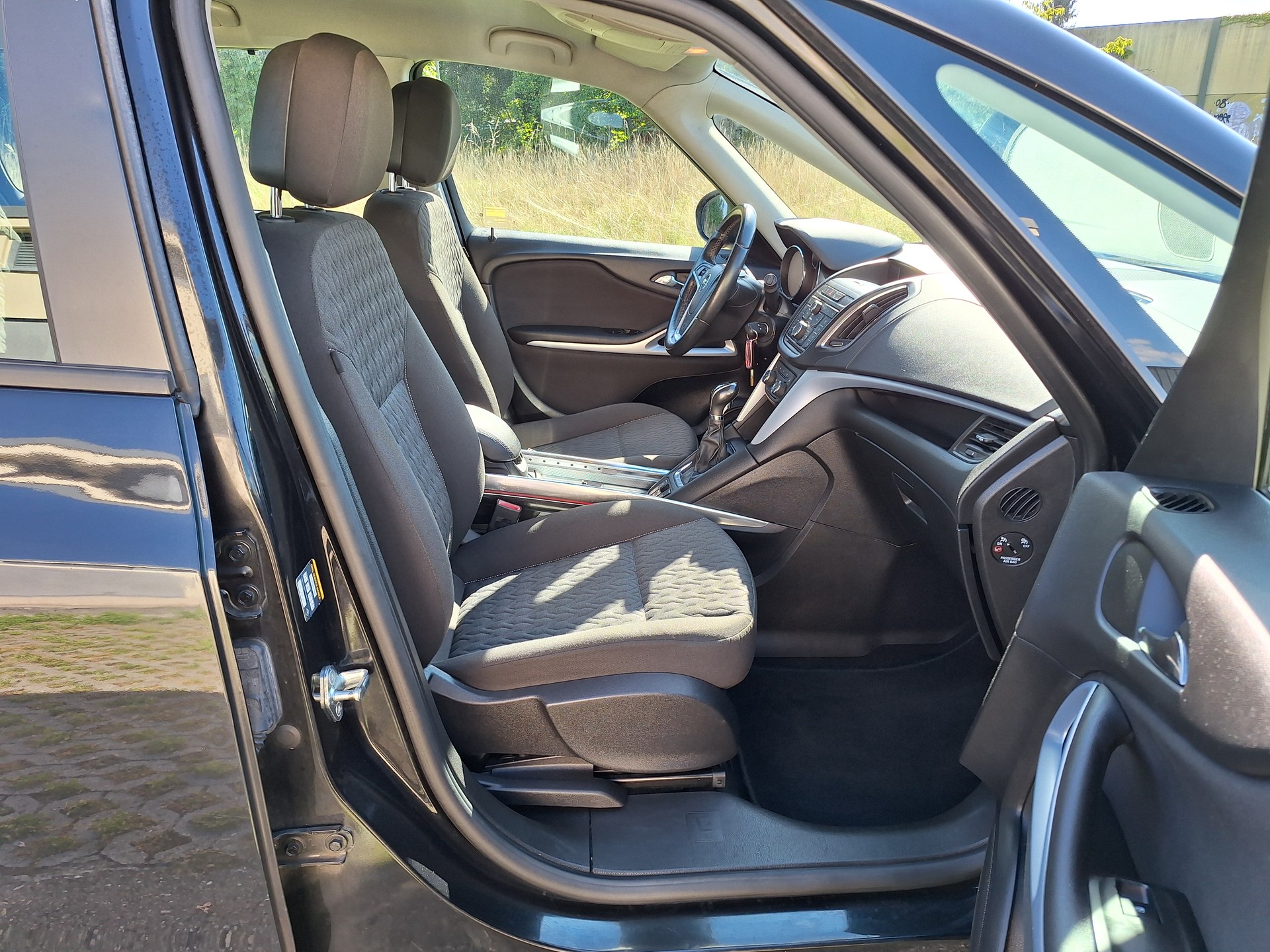 OPEL Zafira Tourer 1.6i 16V Turbo Active Edition-image-7