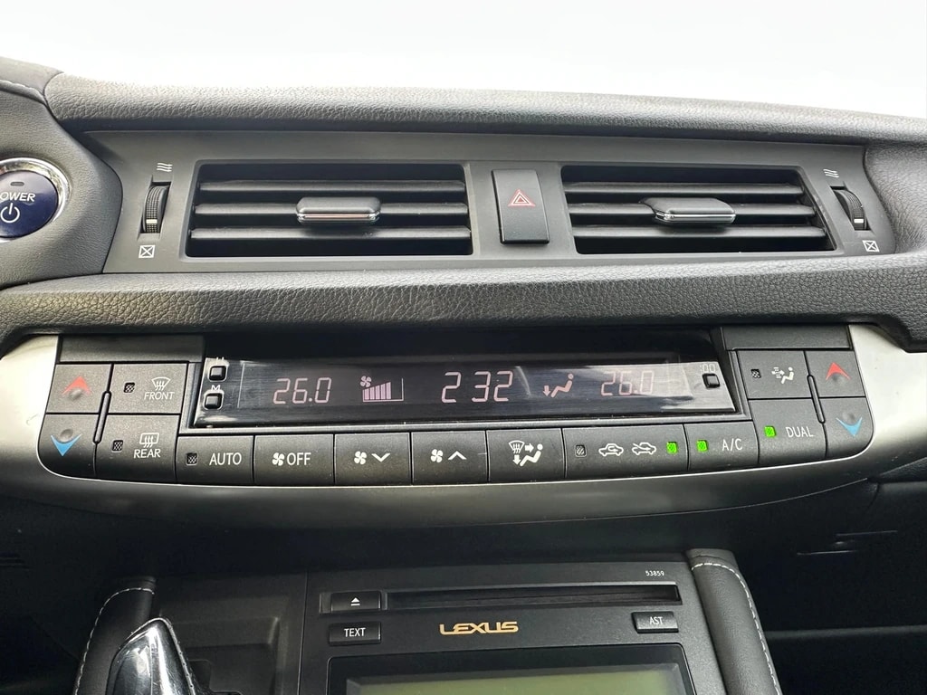 LEXUS CT 200h 1.8 comfort CVT-image-10