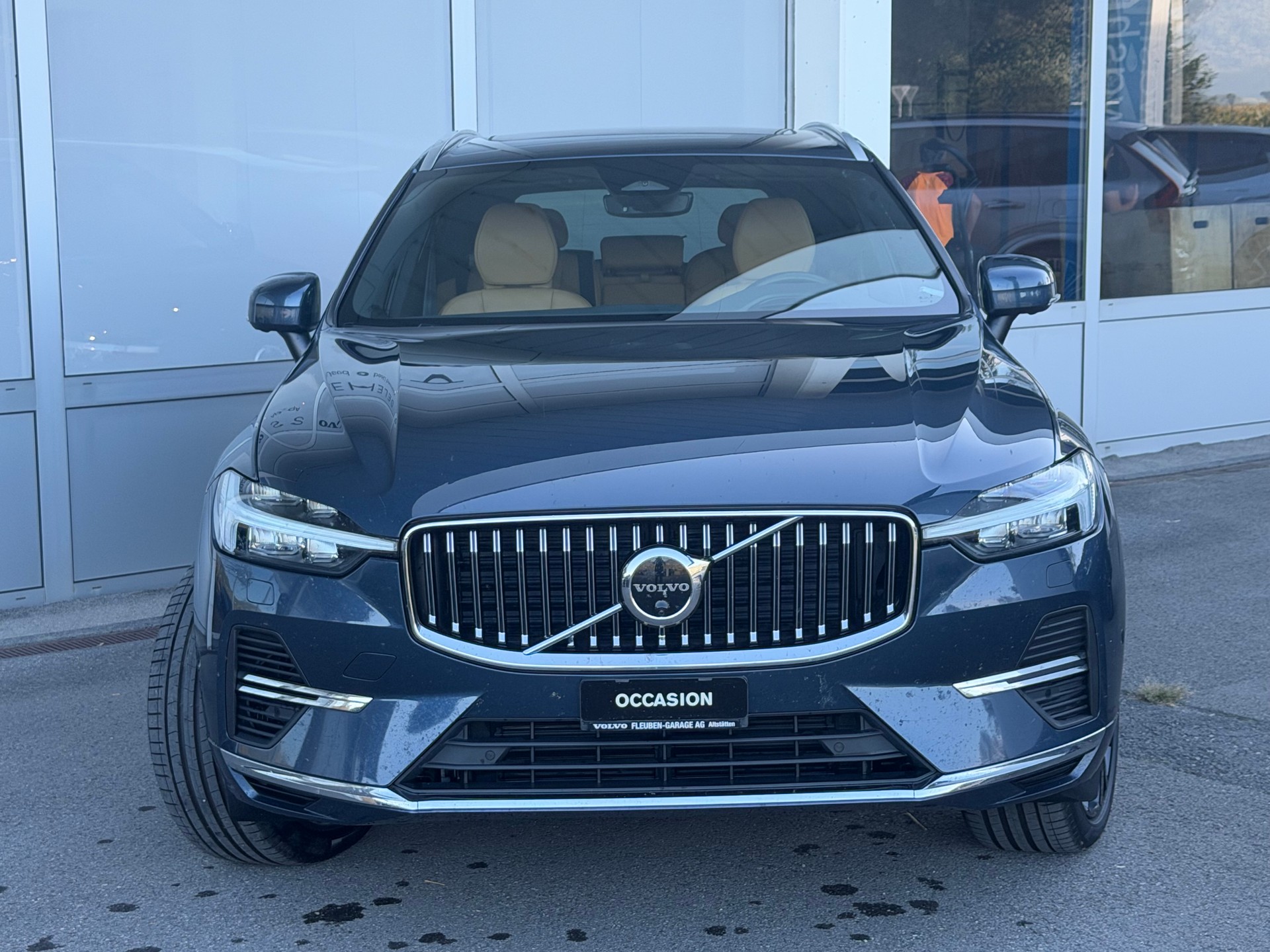 VOLVO XC60 T6 eAWD Ultimate Bright Geartronic-image-3