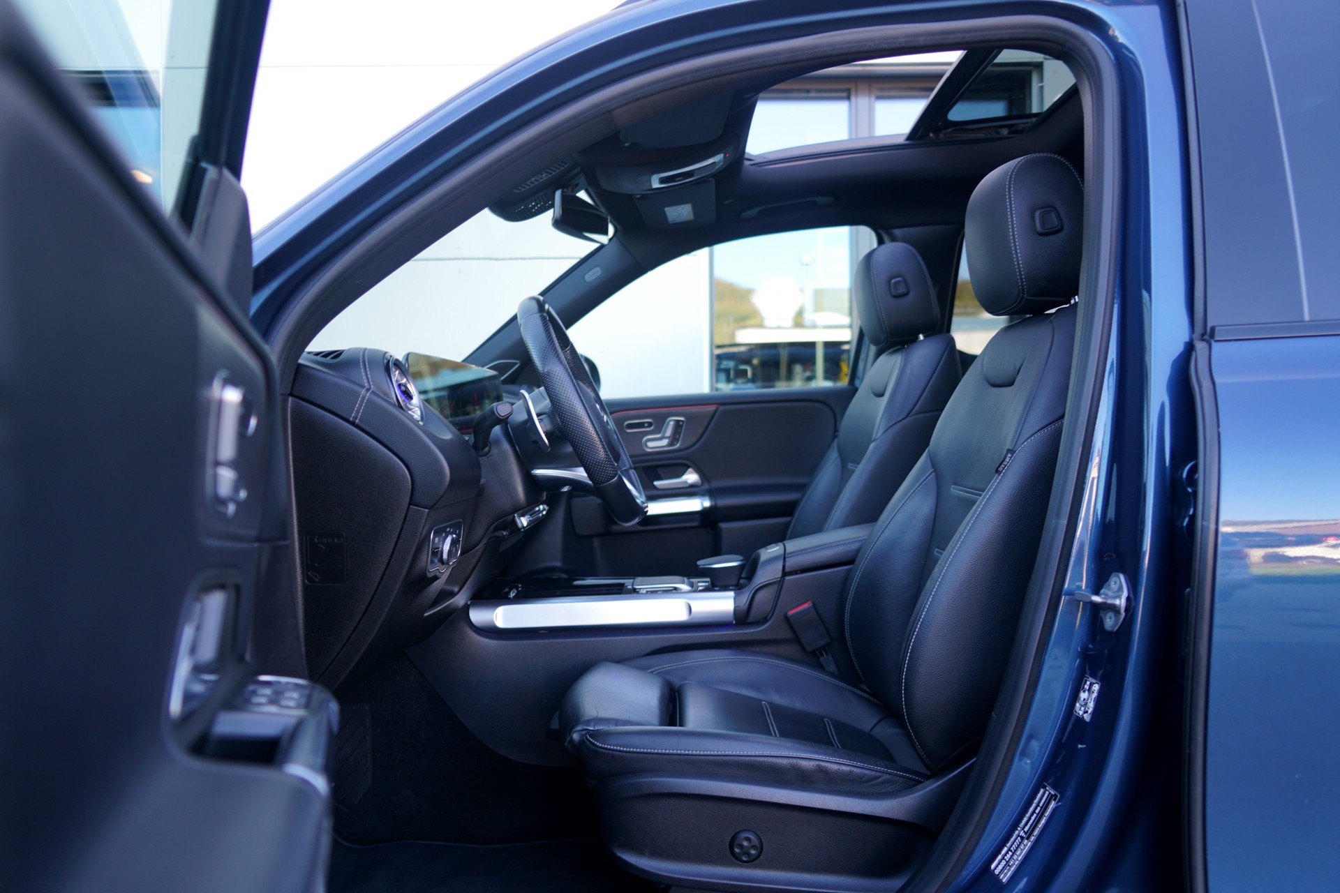 MERCEDES-BENZ GLB 35 AMG 4Matic 8G-Tronic (CH)-image-6