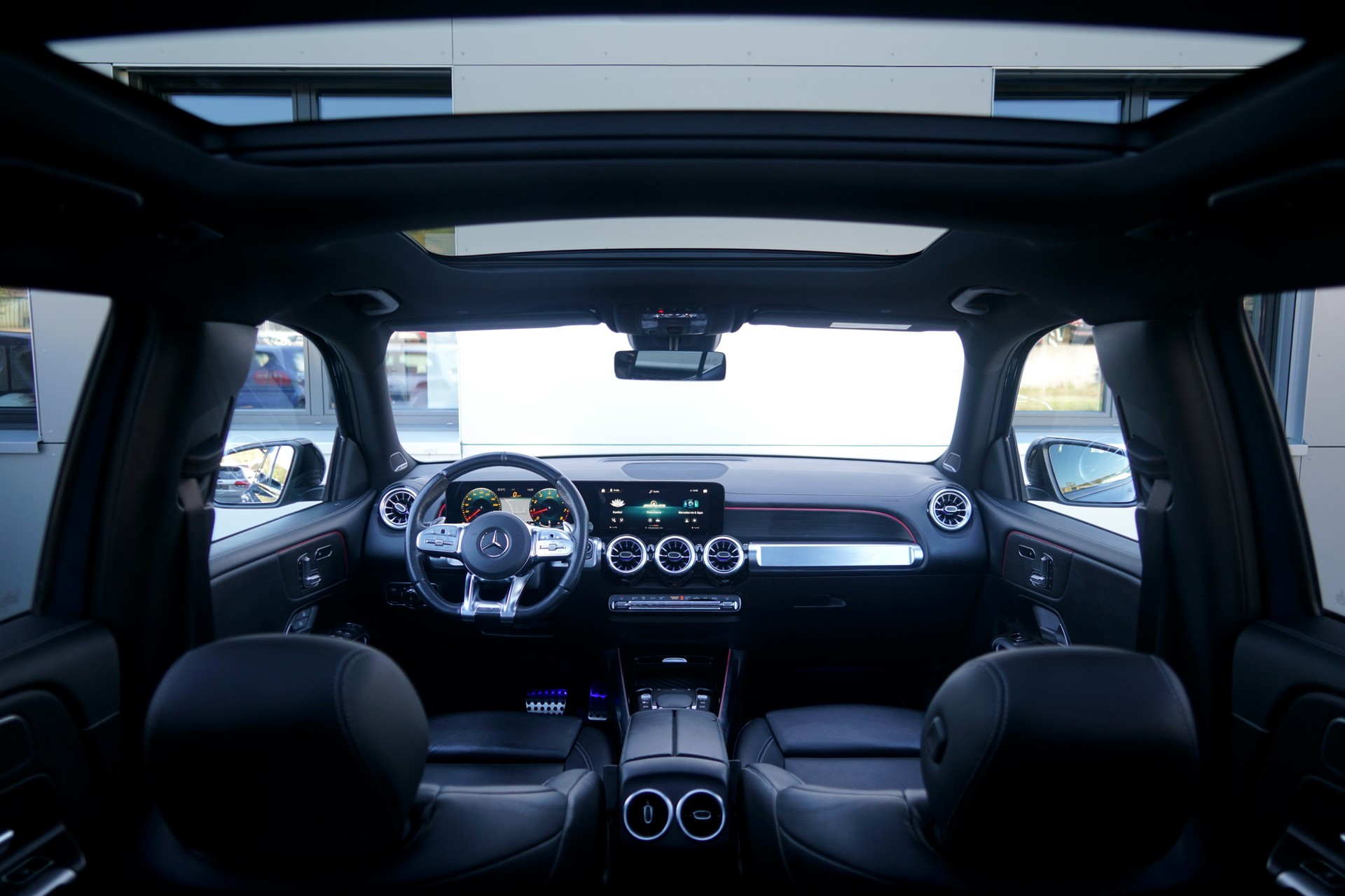 MERCEDES-BENZ GLB 35 AMG 4Matic 8G-Tronic (CH)-image-8
