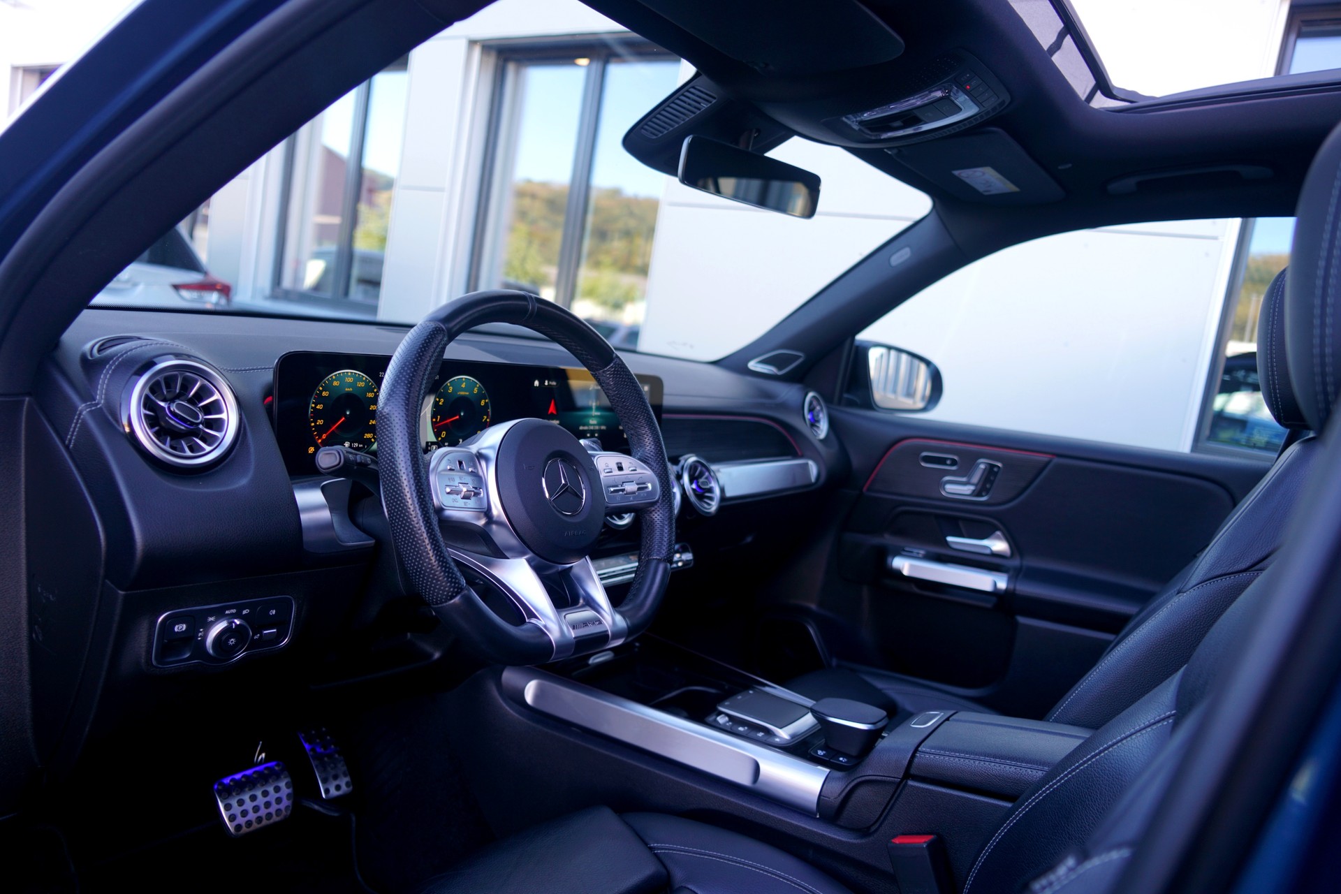 MERCEDES-BENZ GLB 35 AMG 4Matic 8G-Tronic (CH)-image-5