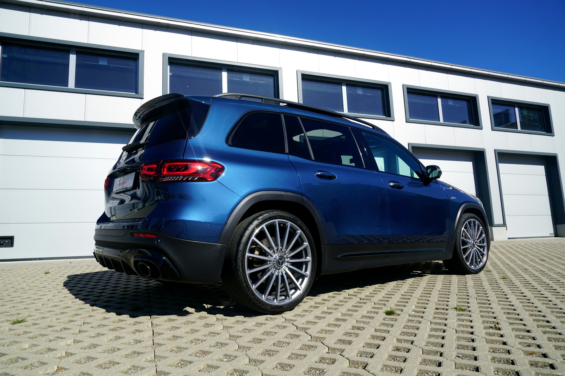MERCEDES-BENZ GLB 35 AMG 4Matic 8G-Tronic (CH)-image-13