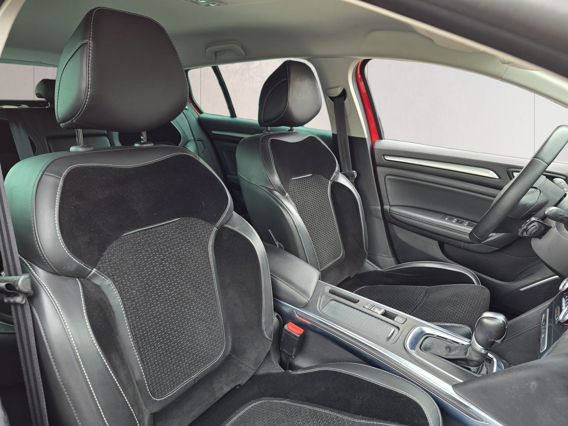 RENAULT Mégane Grandtour 1.3 16V Turbo Business EDC-image-16
