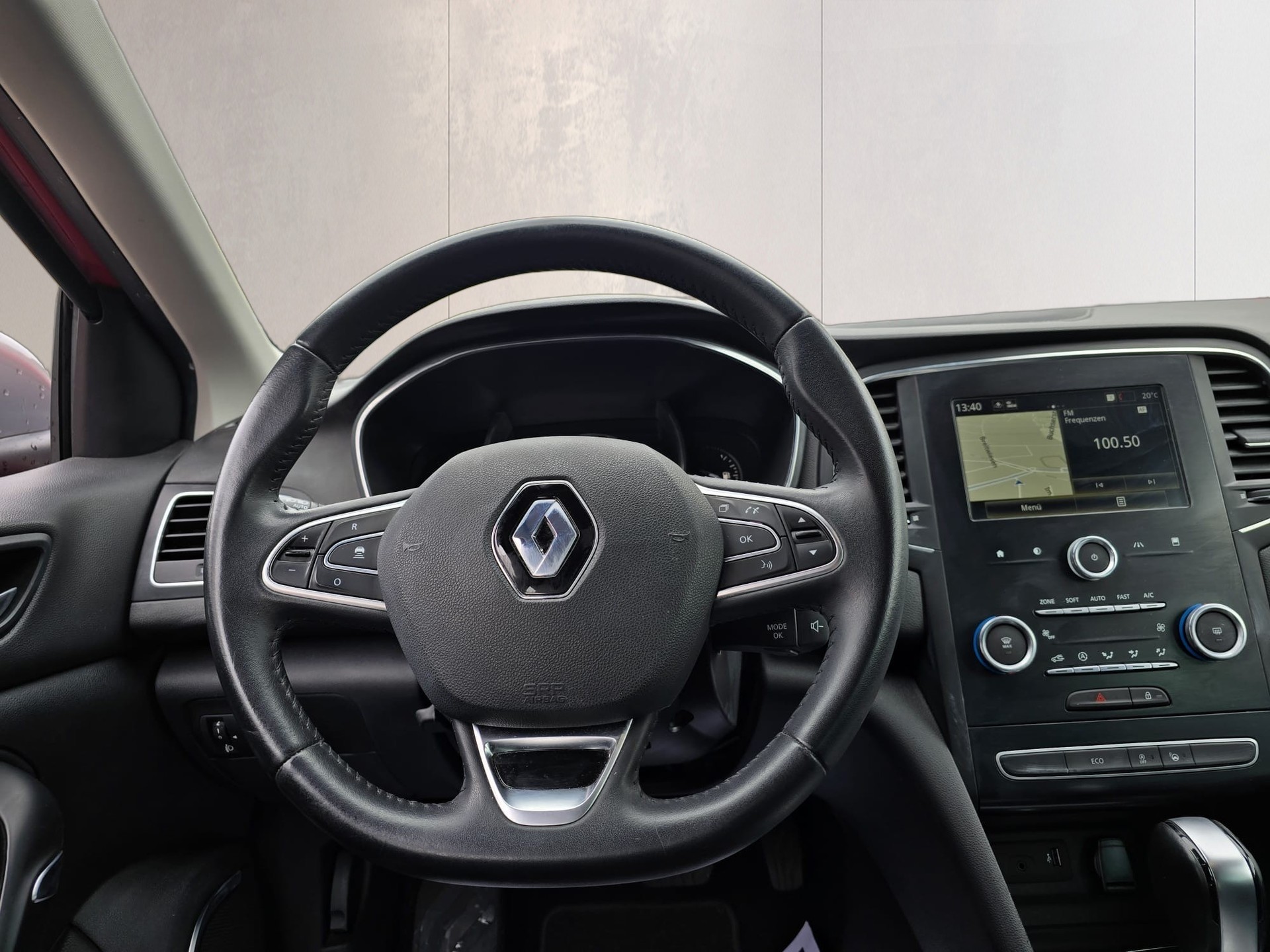 RENAULT Mégane Grandtour 1.3 16V Turbo Business EDC-image-10