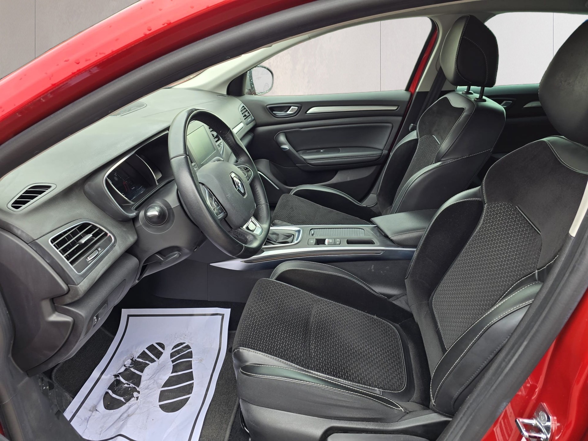 RENAULT Mégane Grandtour 1.3 16V Turbo Business EDC-image-17