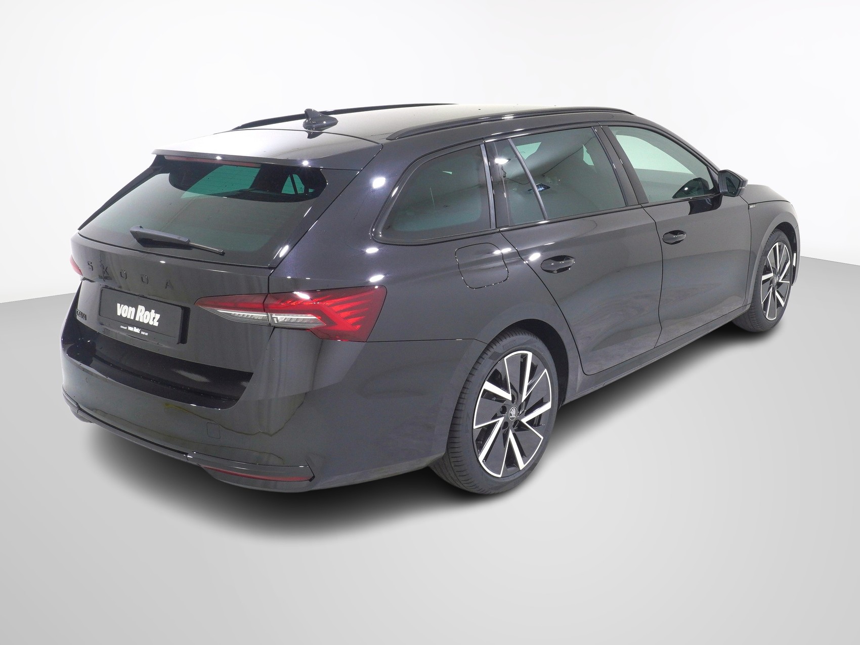 SKODA Octavia 1.5 TSI mHEV SportLine DSG-image-5