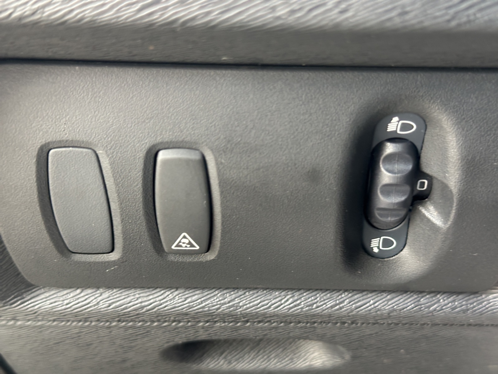 RENAULT Kangoo 1.6 16V Happy Family-image-21