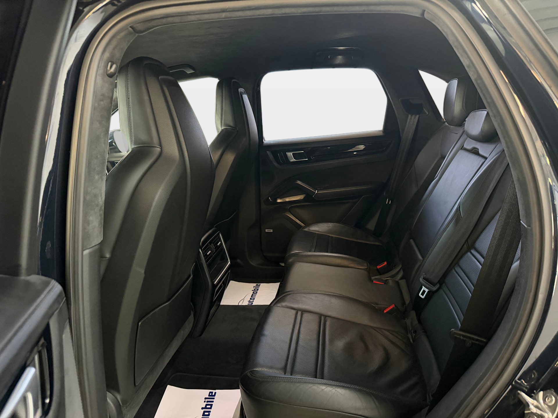 PORSCHE Cayenne S | CH-Auto | Frisch MFK | Ab Service | 440 PS | Sport Chrono-image-9