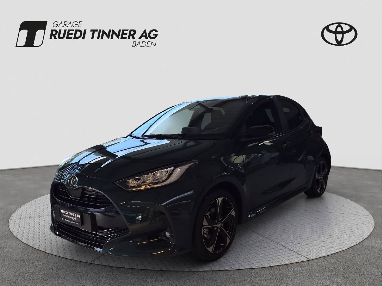 TOYOTA Yaris 1.5 VVT-i HSD Premium-image-4