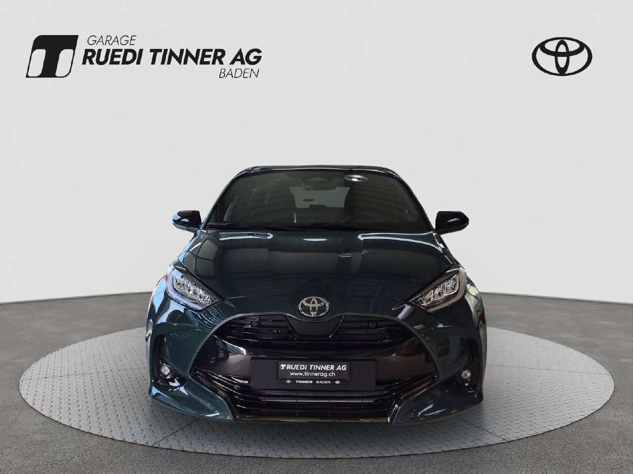 TOYOTA Yaris 1.5 VVT-i HSD Premium-image-1