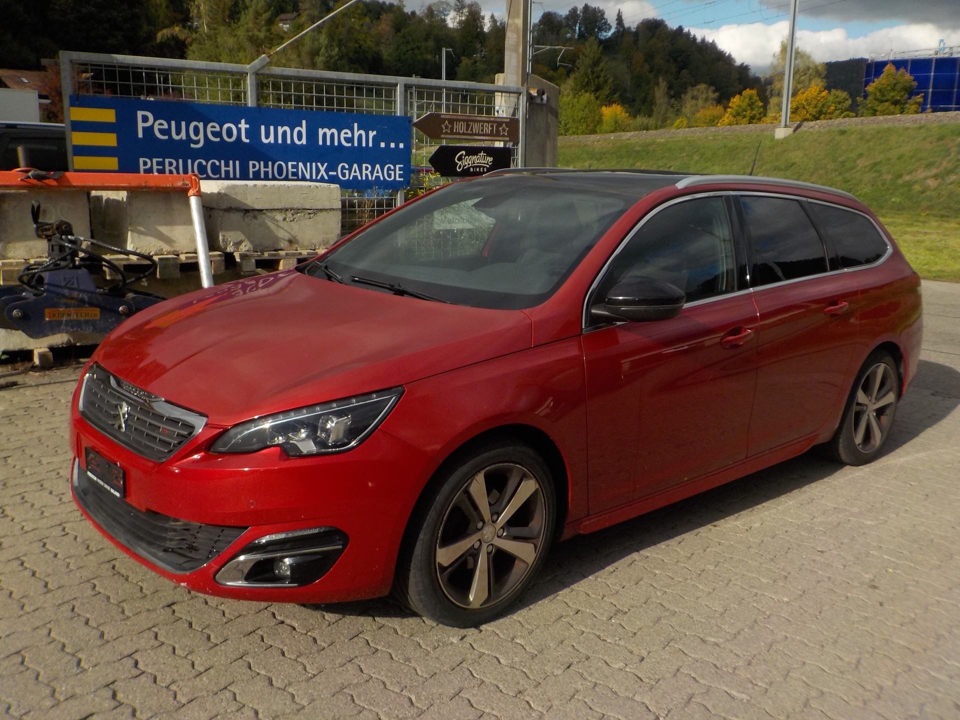 PEUGEOT 308 SW 1.2 THP GT Line Automatic-image-0