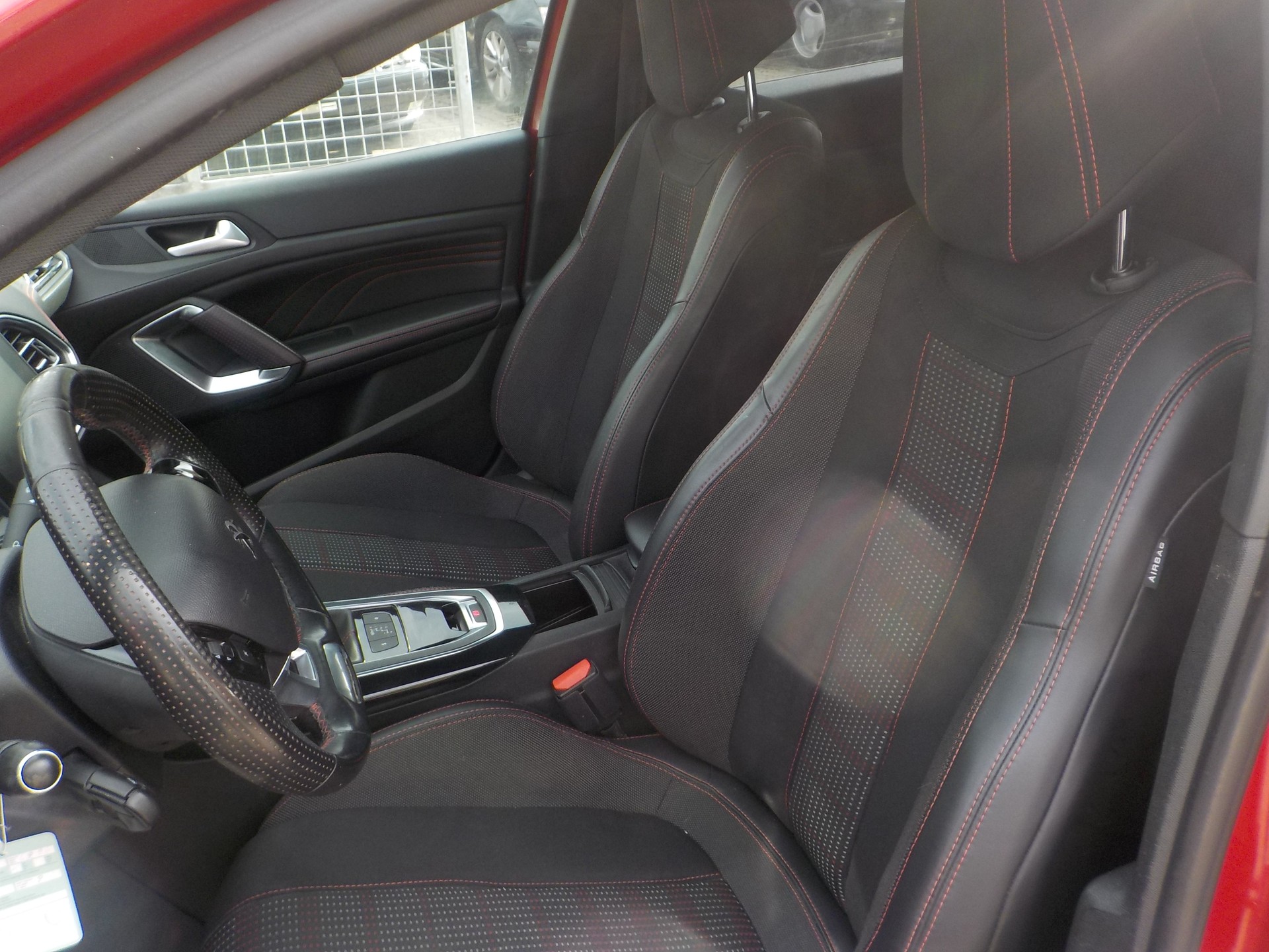 PEUGEOT 308 SW 1.2 THP GT Line Automatic-image-9